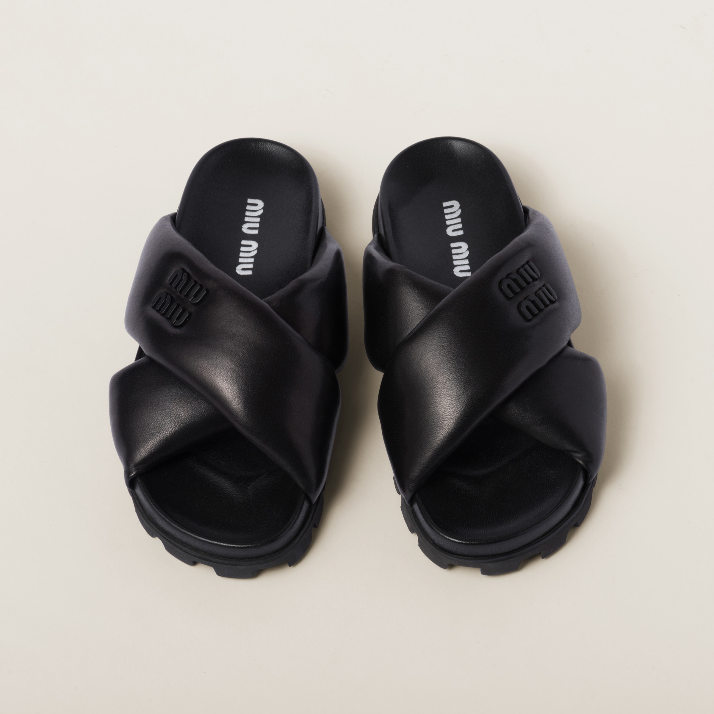 Leather slides - 4