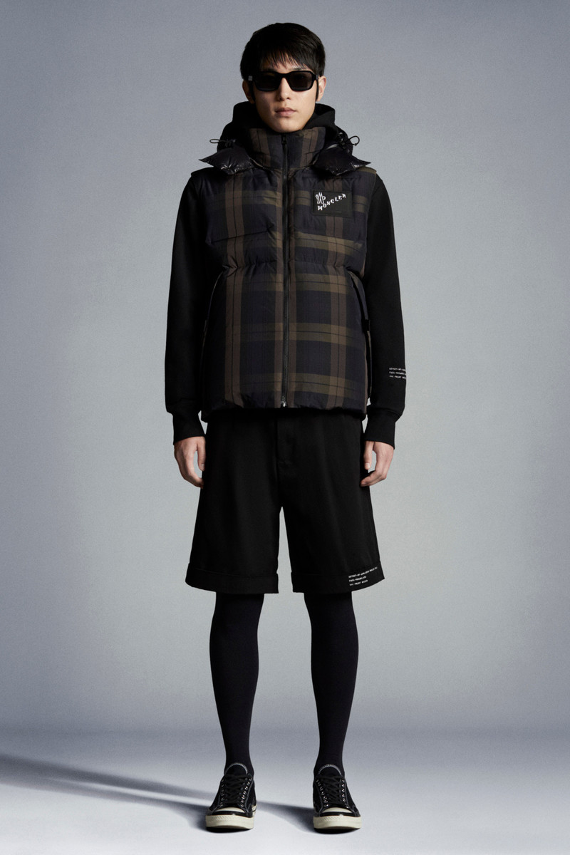 Moncler Organic Cotton Shorts outlook