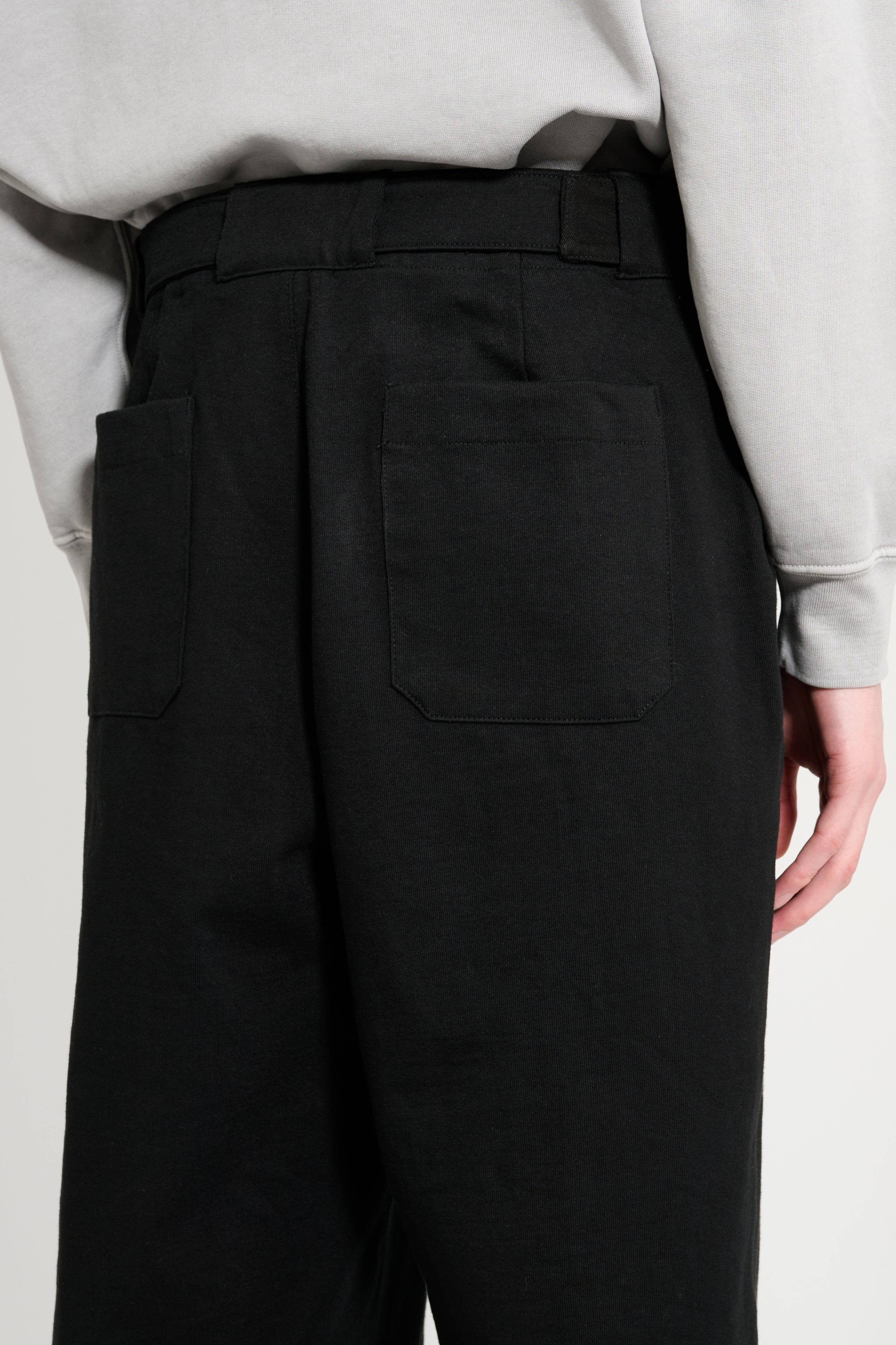 LADY WHITE CO. BELTED JERSEY TROUSER BLACK - 4