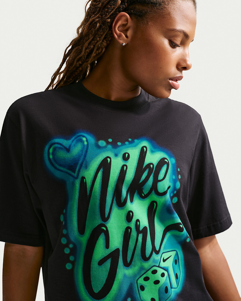 Nike Sportswear Essentials Women's Boxy T-Shirt 3