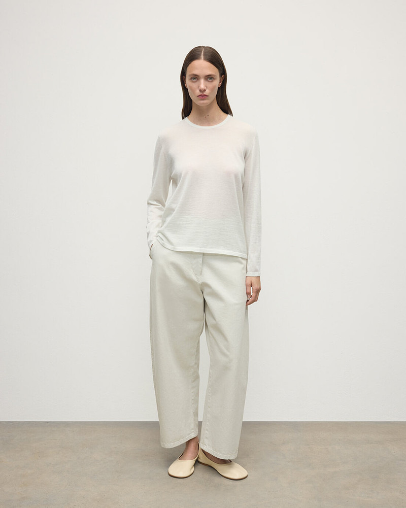 Johnstons of Elgin Superfine Cashmere White Jumper outlook