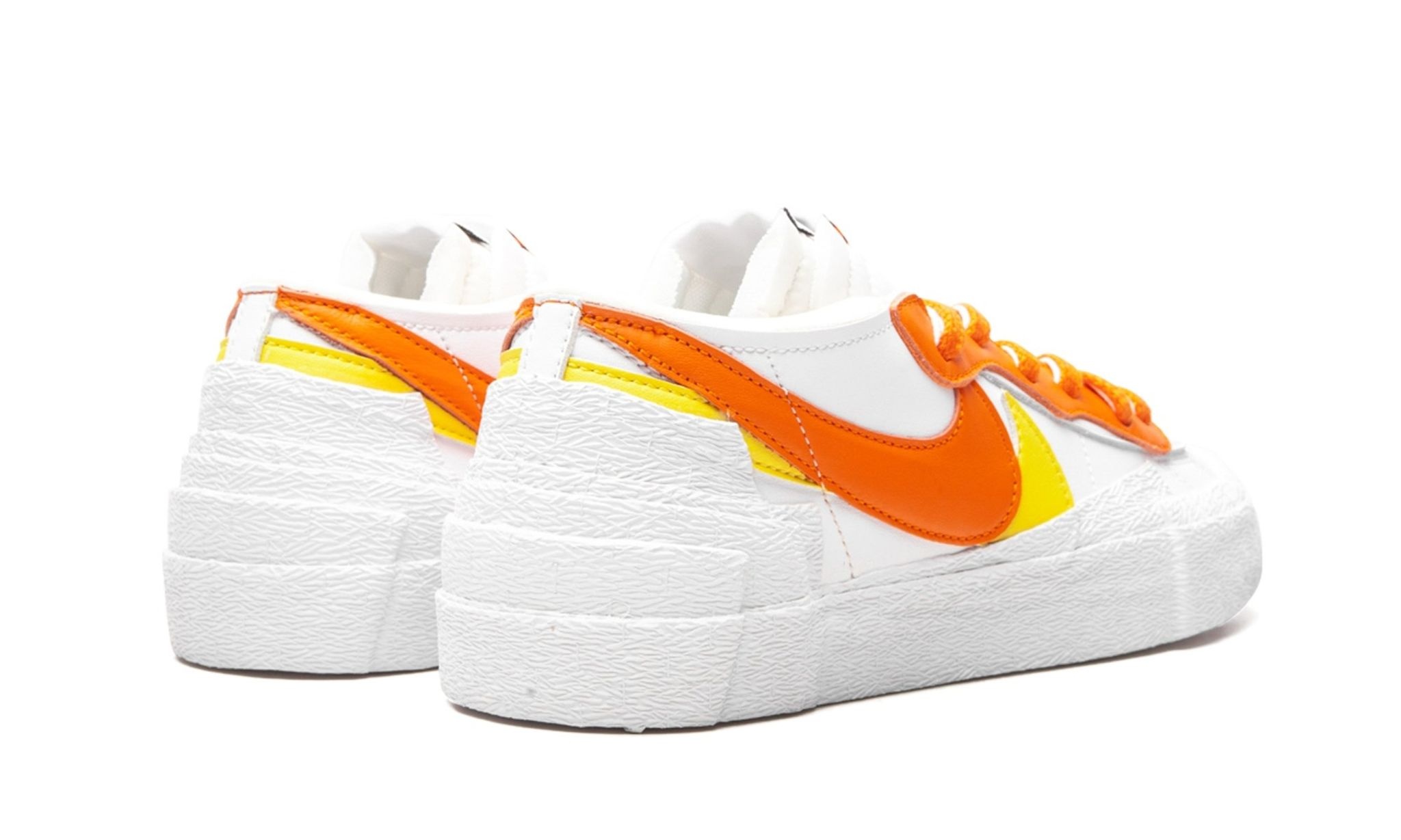 Blazer Low "Sacai - Magma Orange" - 3