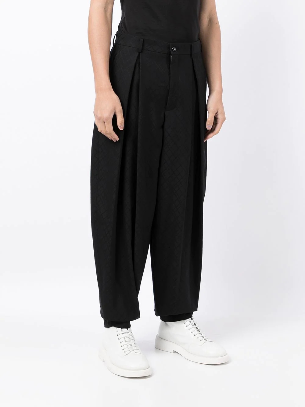 geometric-pattern pleated trousers - 3