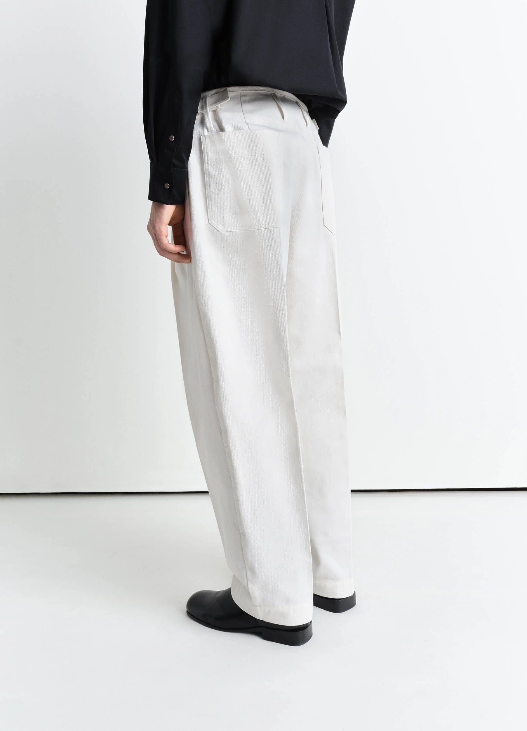 PLEATED CARROT PANTS - 5