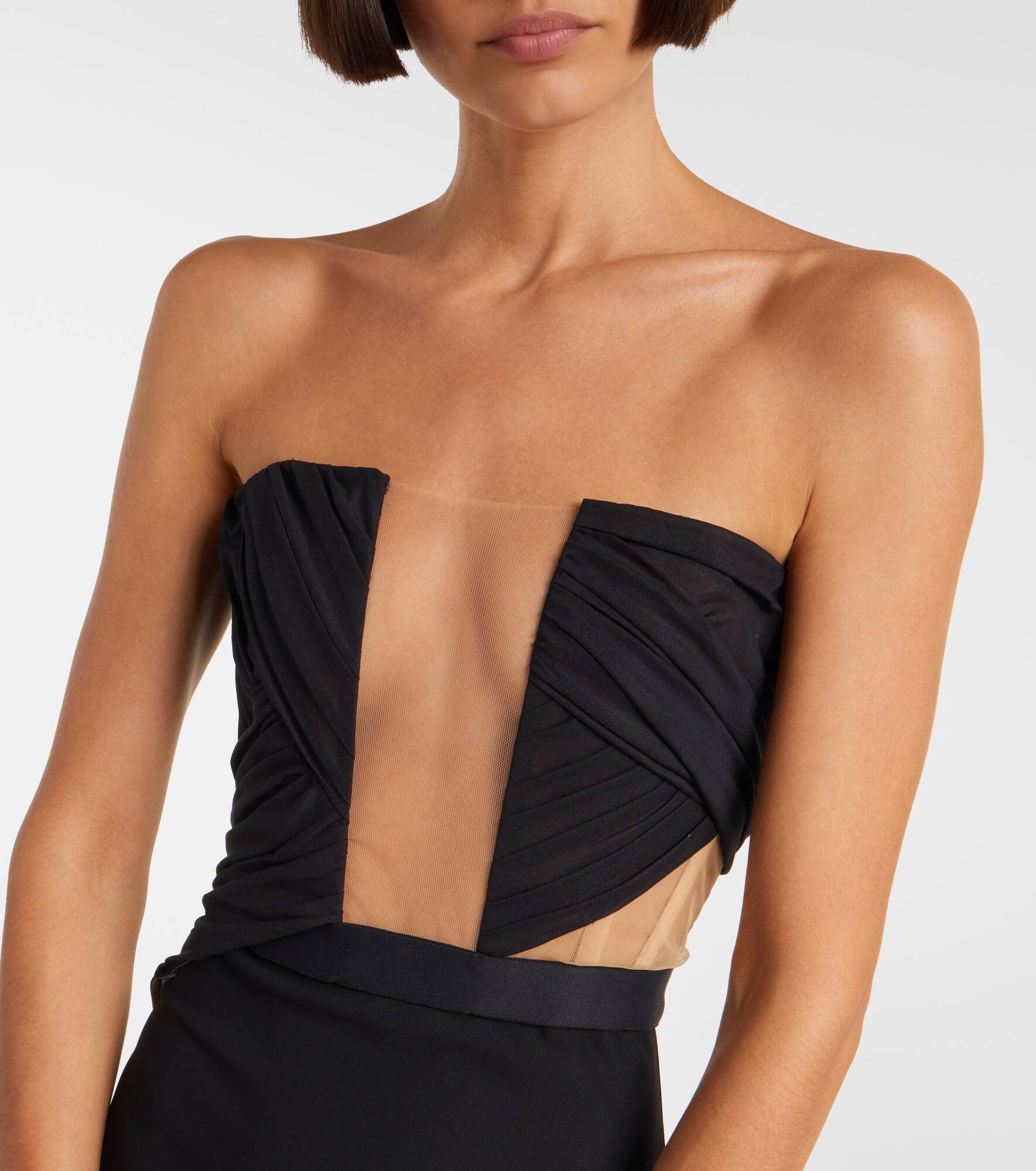 Cutout strapless gown - 4