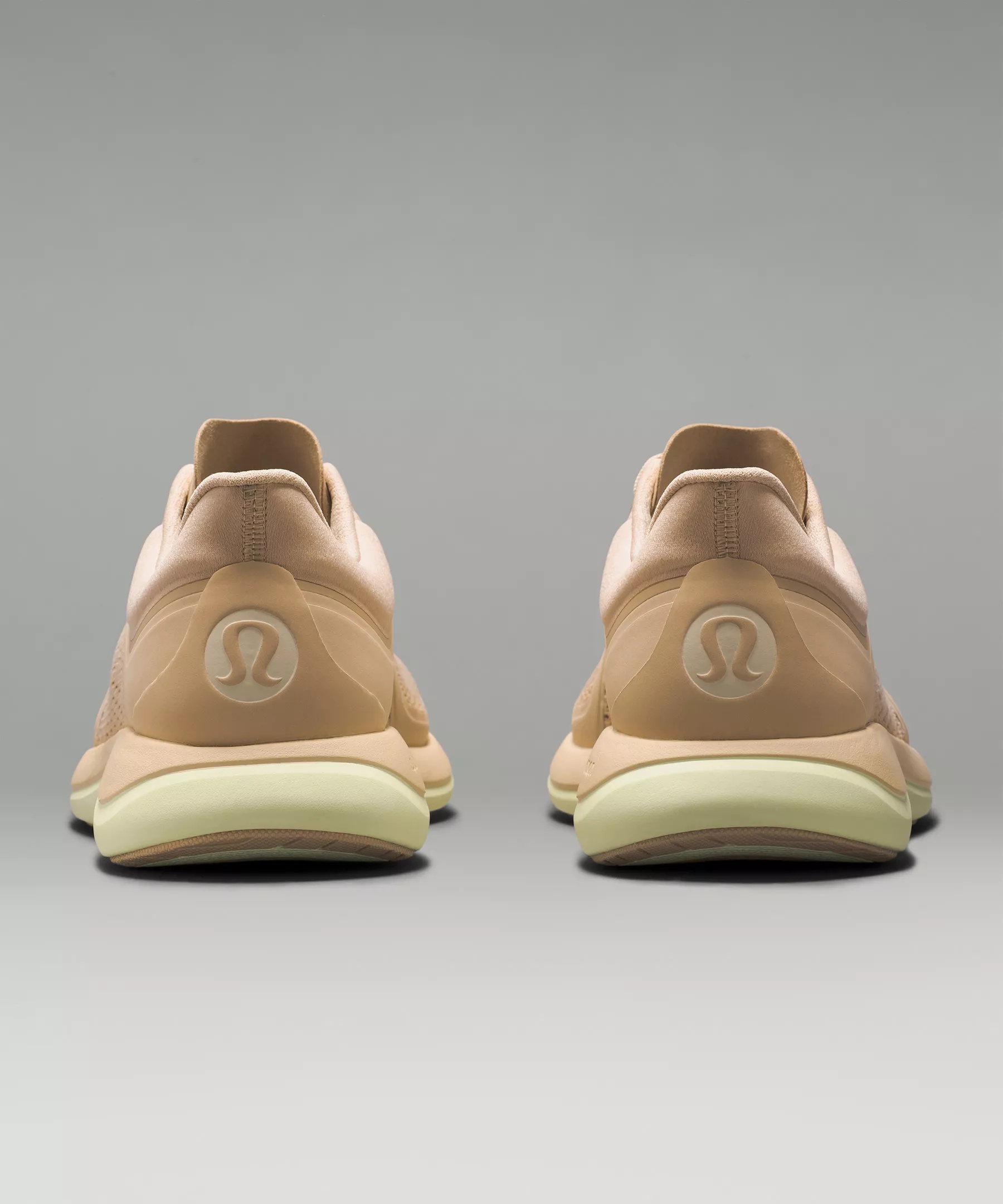 Chargefeel Low Women's Workout Shoe - 6