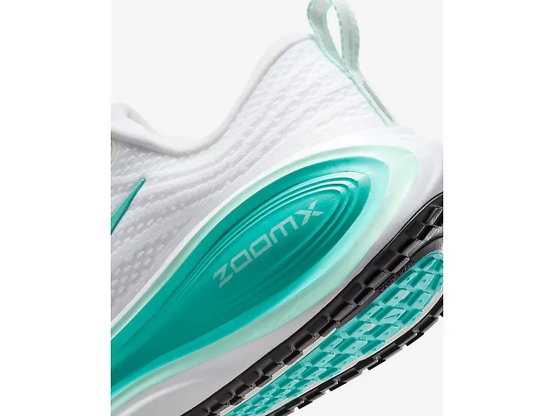 Nike Vomero Plus - 8