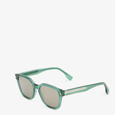 FENDI Green sunglasses outlook