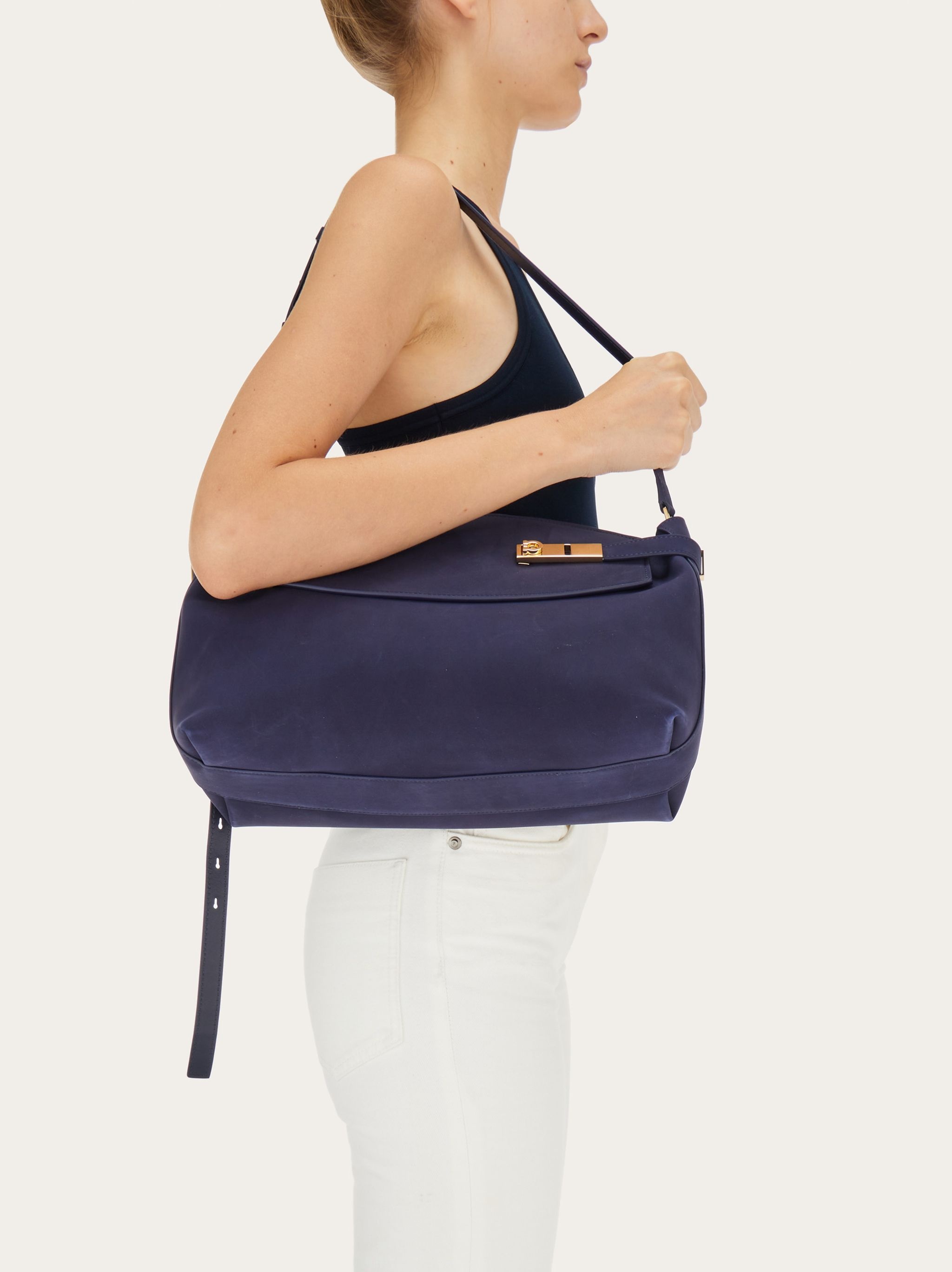 Hug pouch (L) - 9