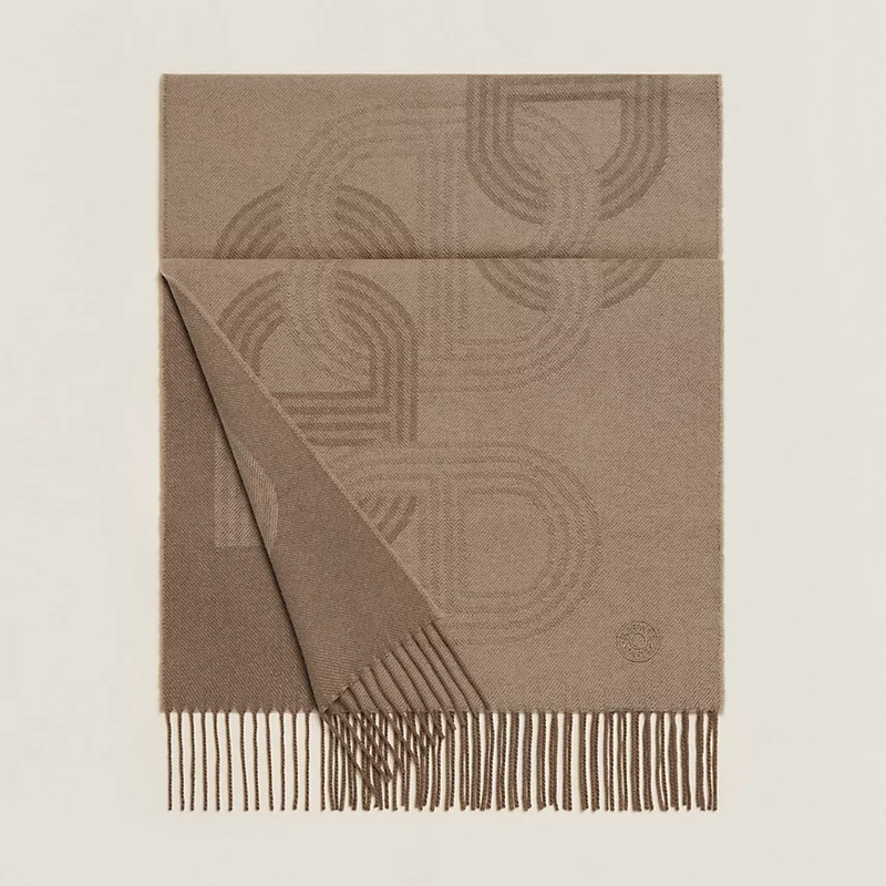 Hermès Circuit 24 Faubourg muffler outlook