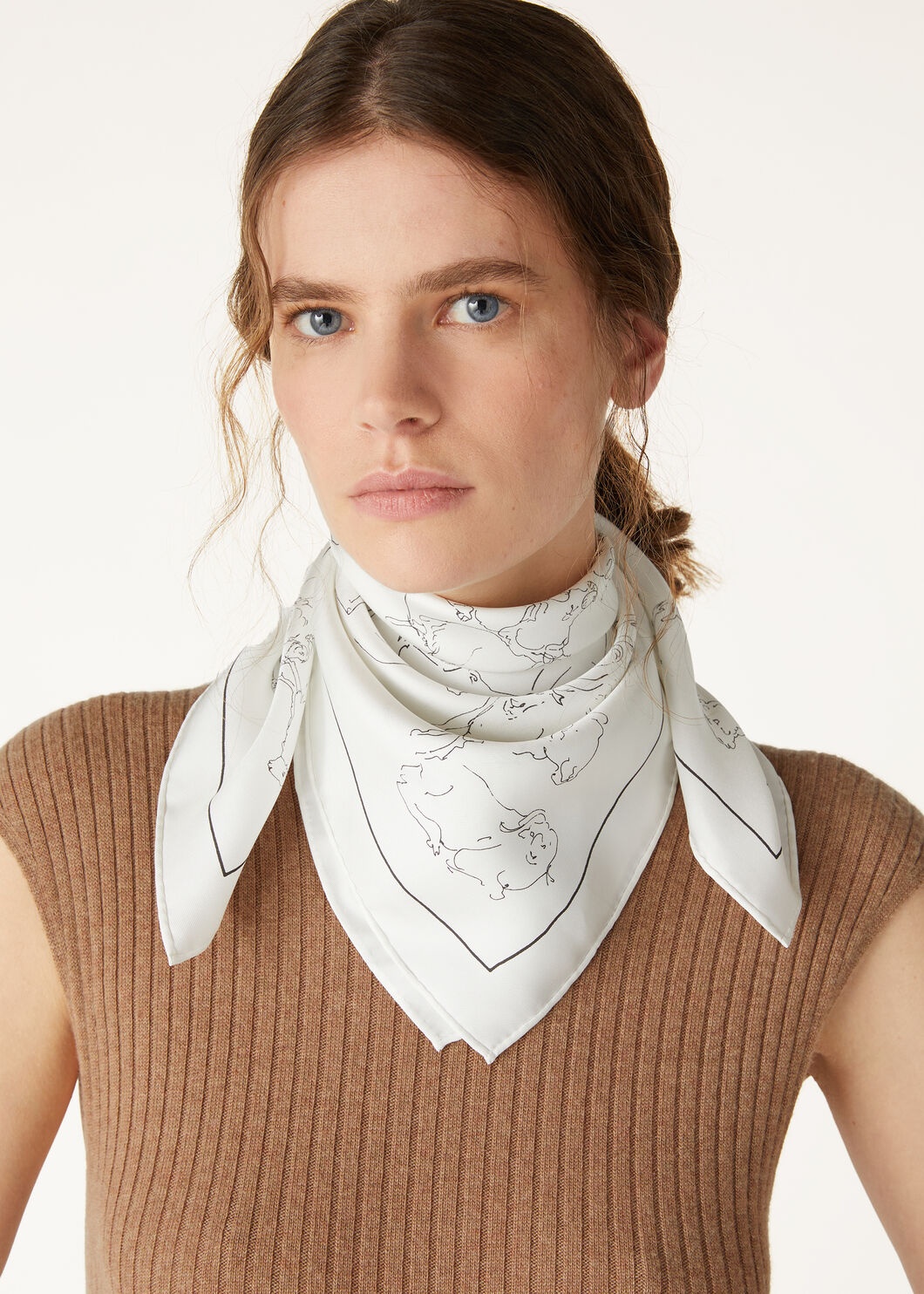 The Art Of Finest Fibers Foulard - 2
