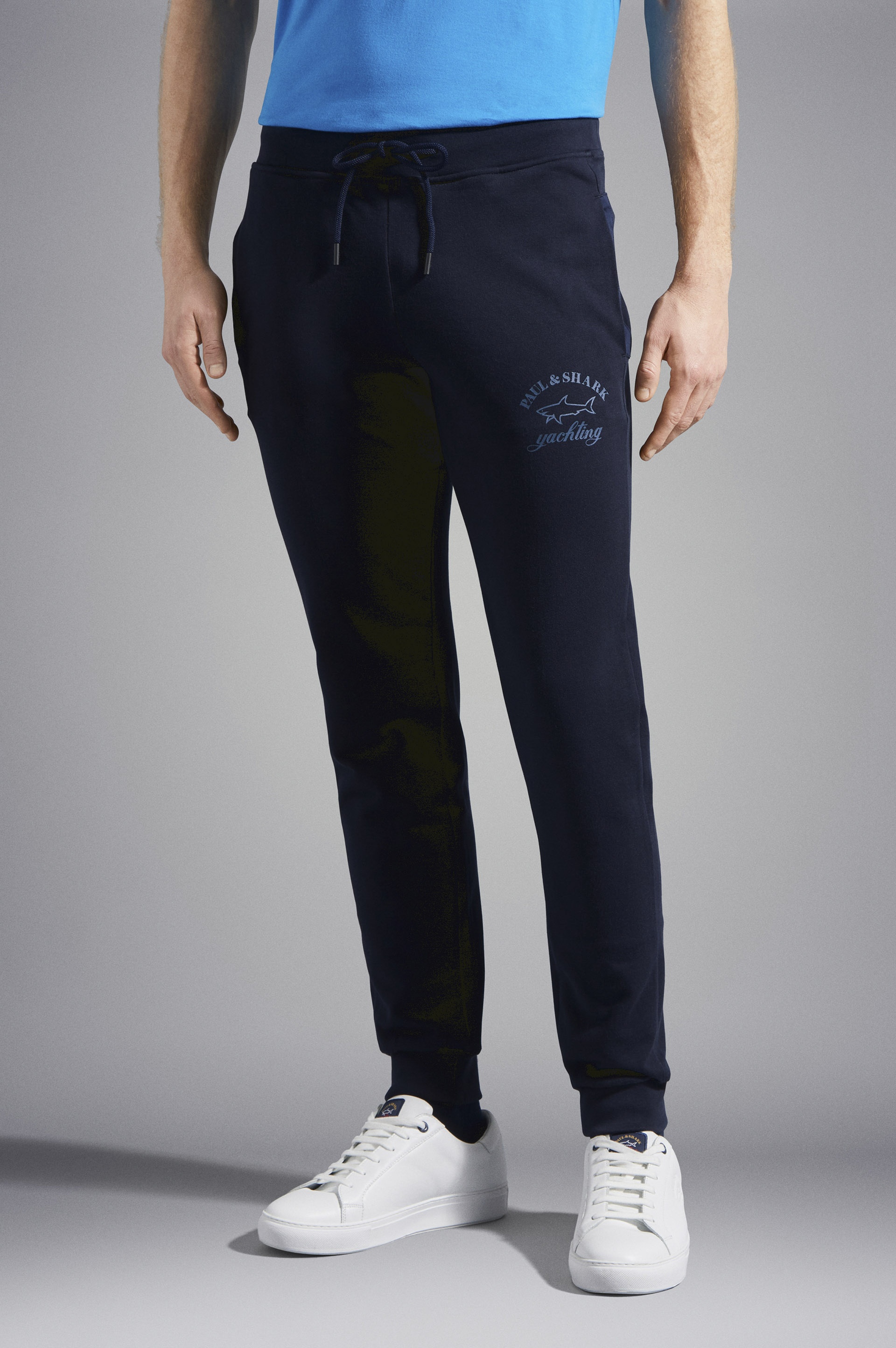 COTTON SWEATPANTS WITH ICONIC BADGE - 6