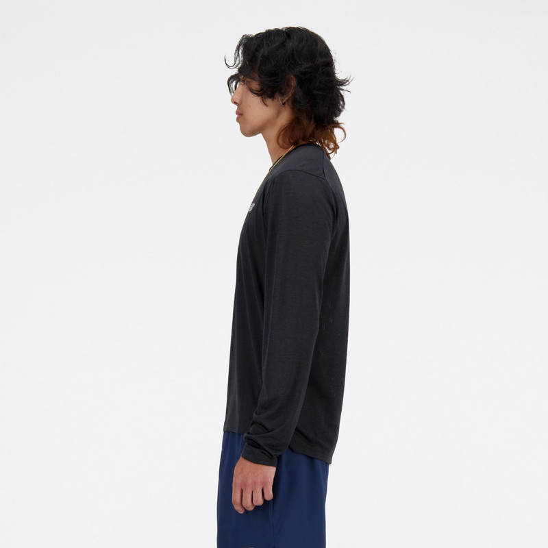 New Balance Athletics Long Sleeve outlook
