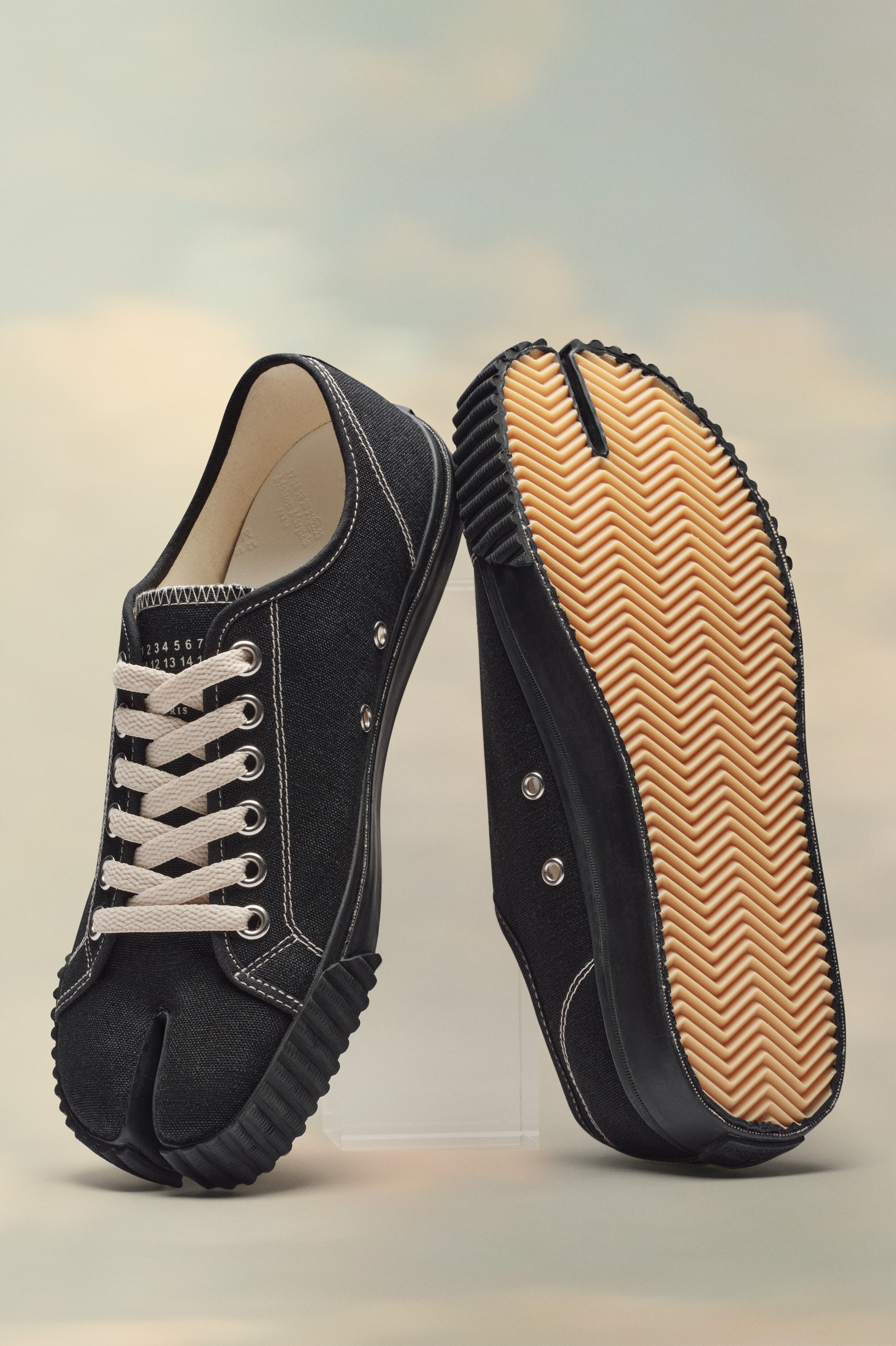 【あきまい】Maison Margiela tabi Maison Margiela Tabi sneakers | REVERSIBLE
