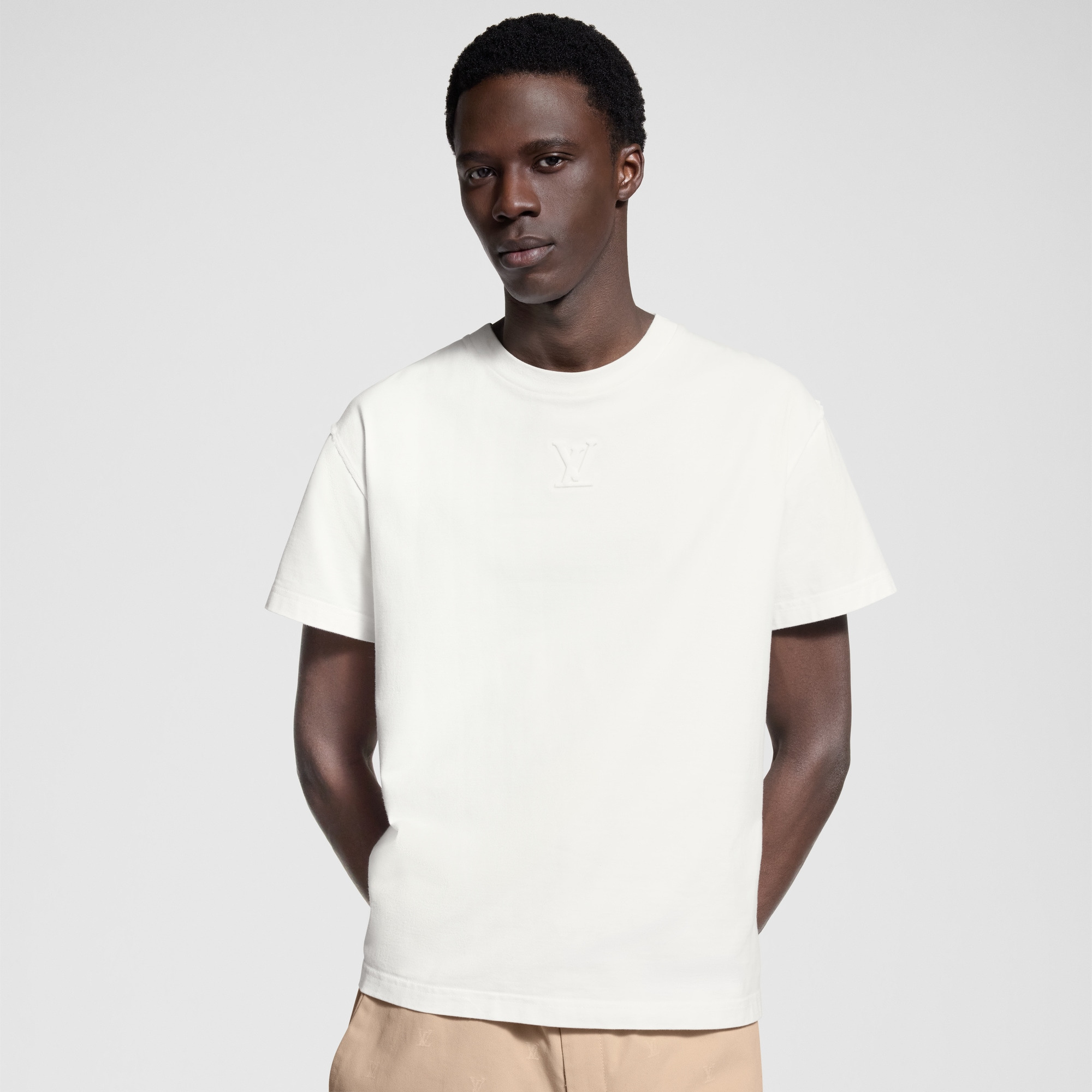 ルイヴィトン emboss tee 白 Louis Vuitton Embossed LV T-Shirt Blanc Optique White Men's