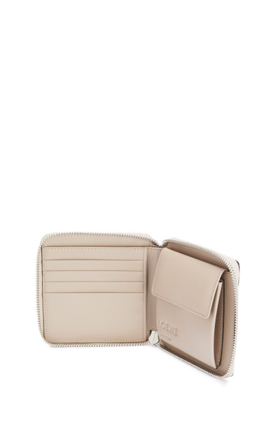 Loewe Puzzle squared zip wallet in classic calfskin outlook