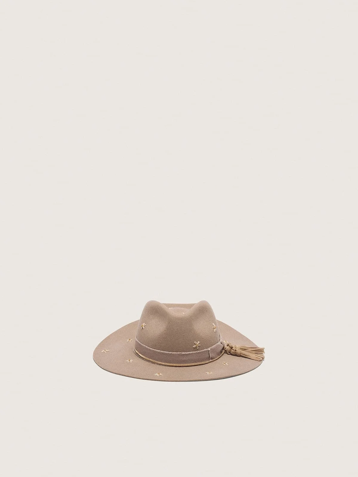Beige fedora hat with double strap and flower embroidery with beads - 1