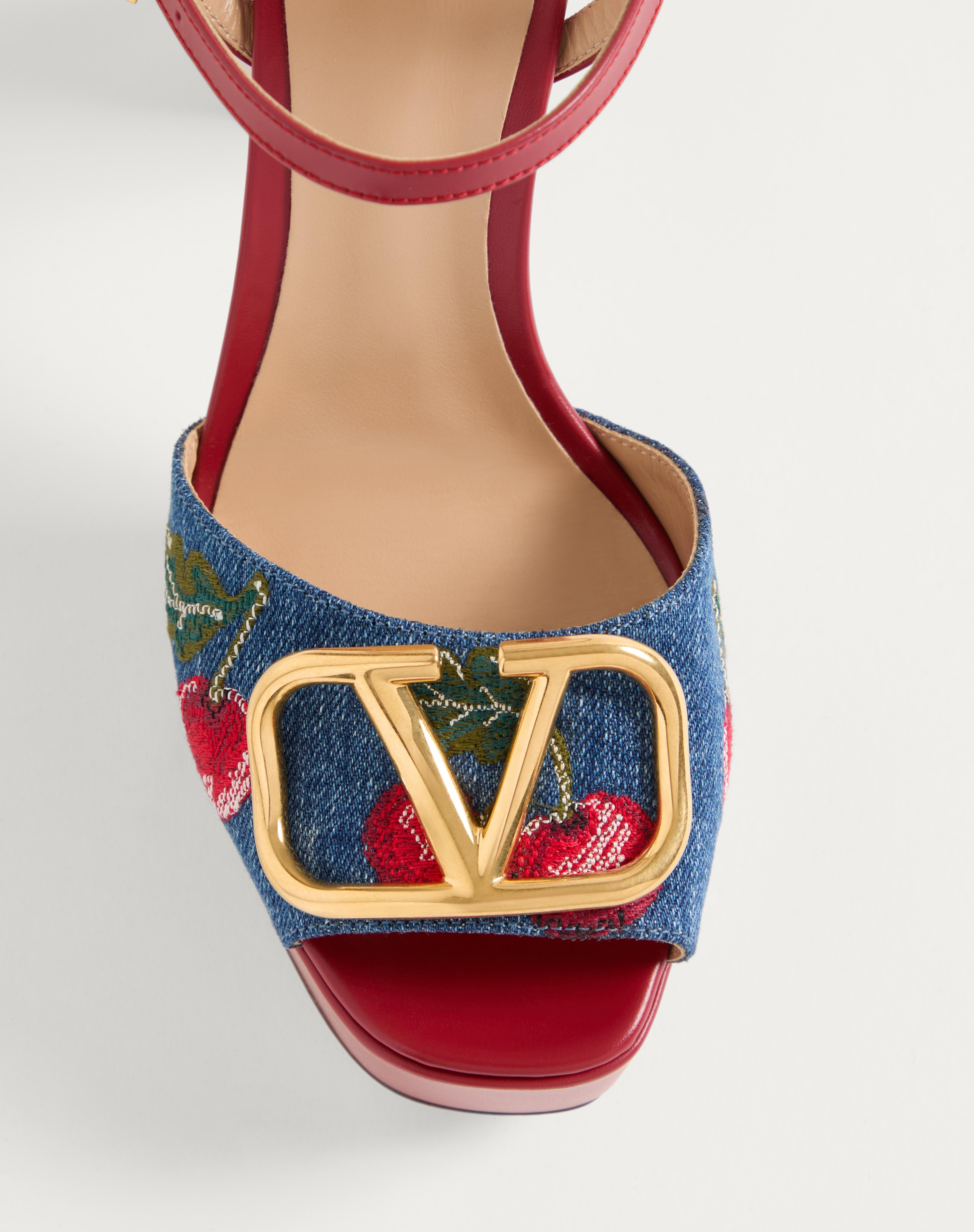 VLOGO SIGNATURE PLATFORM DENIM SANDAL WITH CHERRYFIC EMBROIDERY 115MM - 6