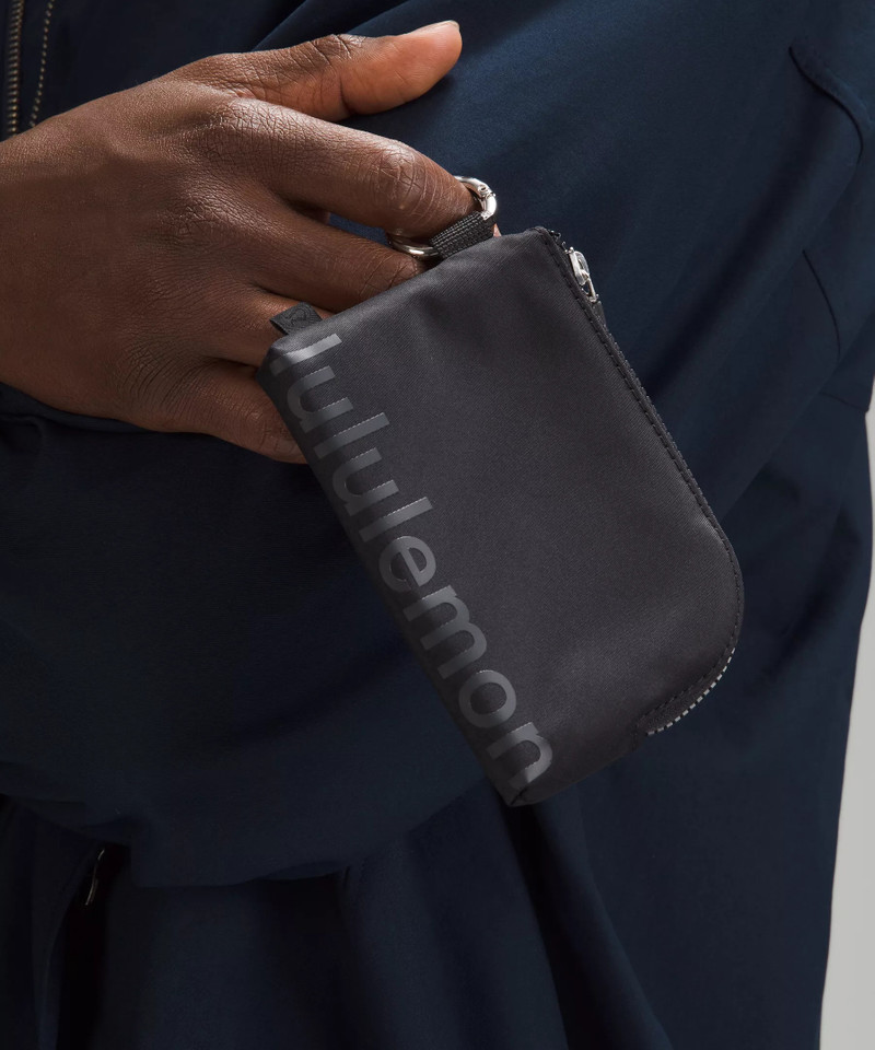 lululemon Clippable Card Pouch outlook