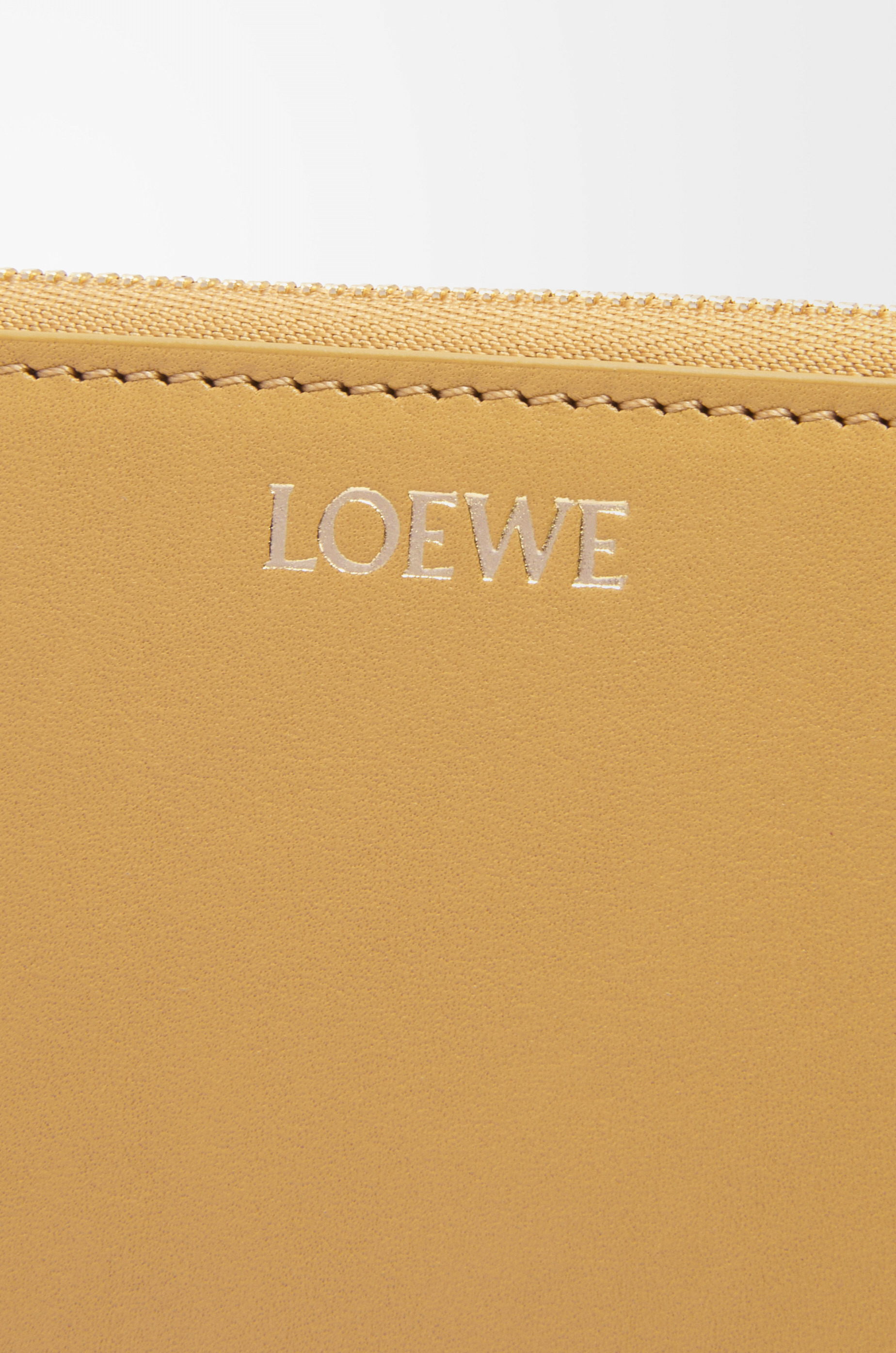 Knot zip around wallet in shiny nappa calfskin - 5