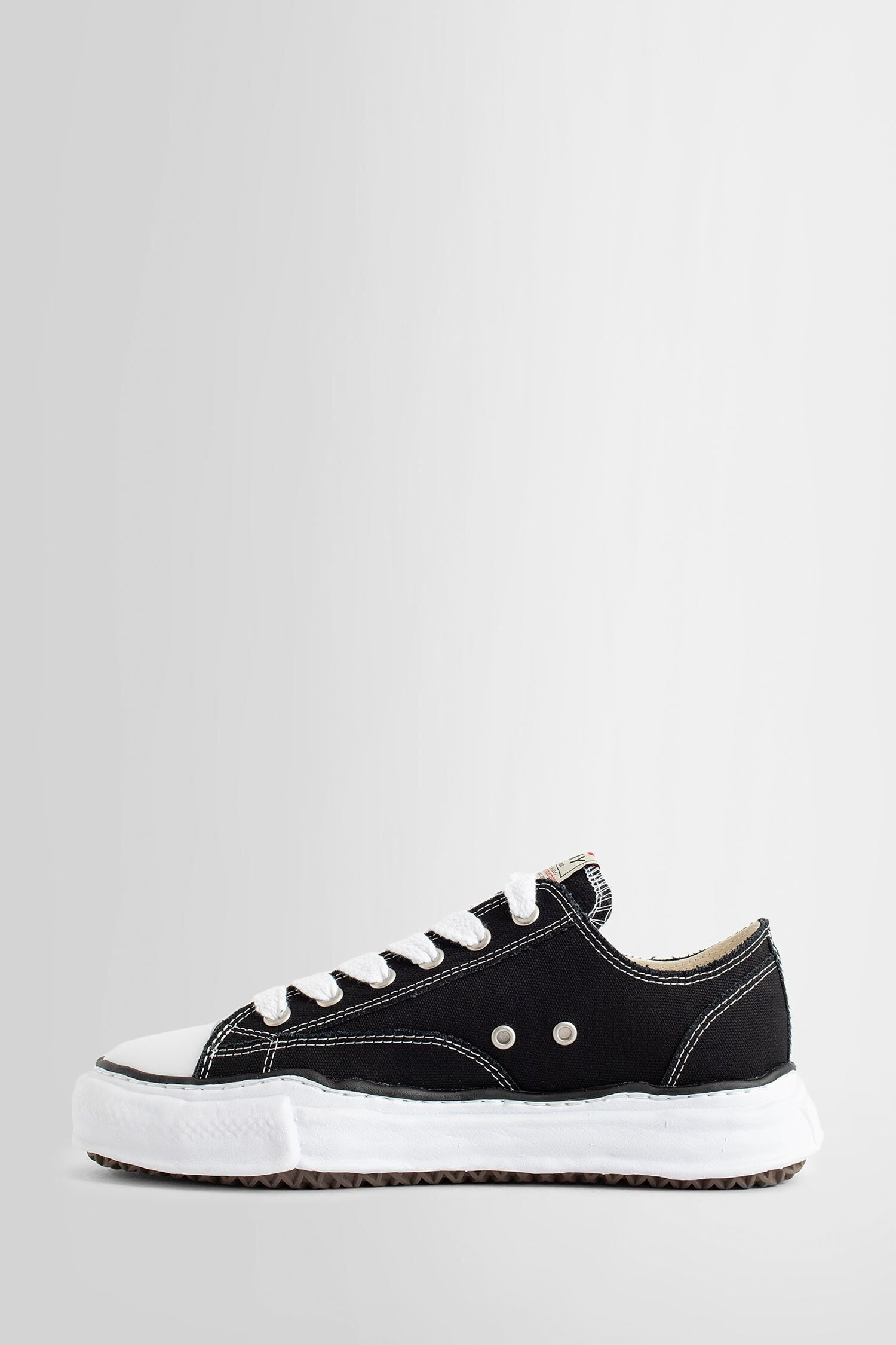 MAISON MIHARA YASUHIRO UNISEX BLACK SNEAKERS - 4