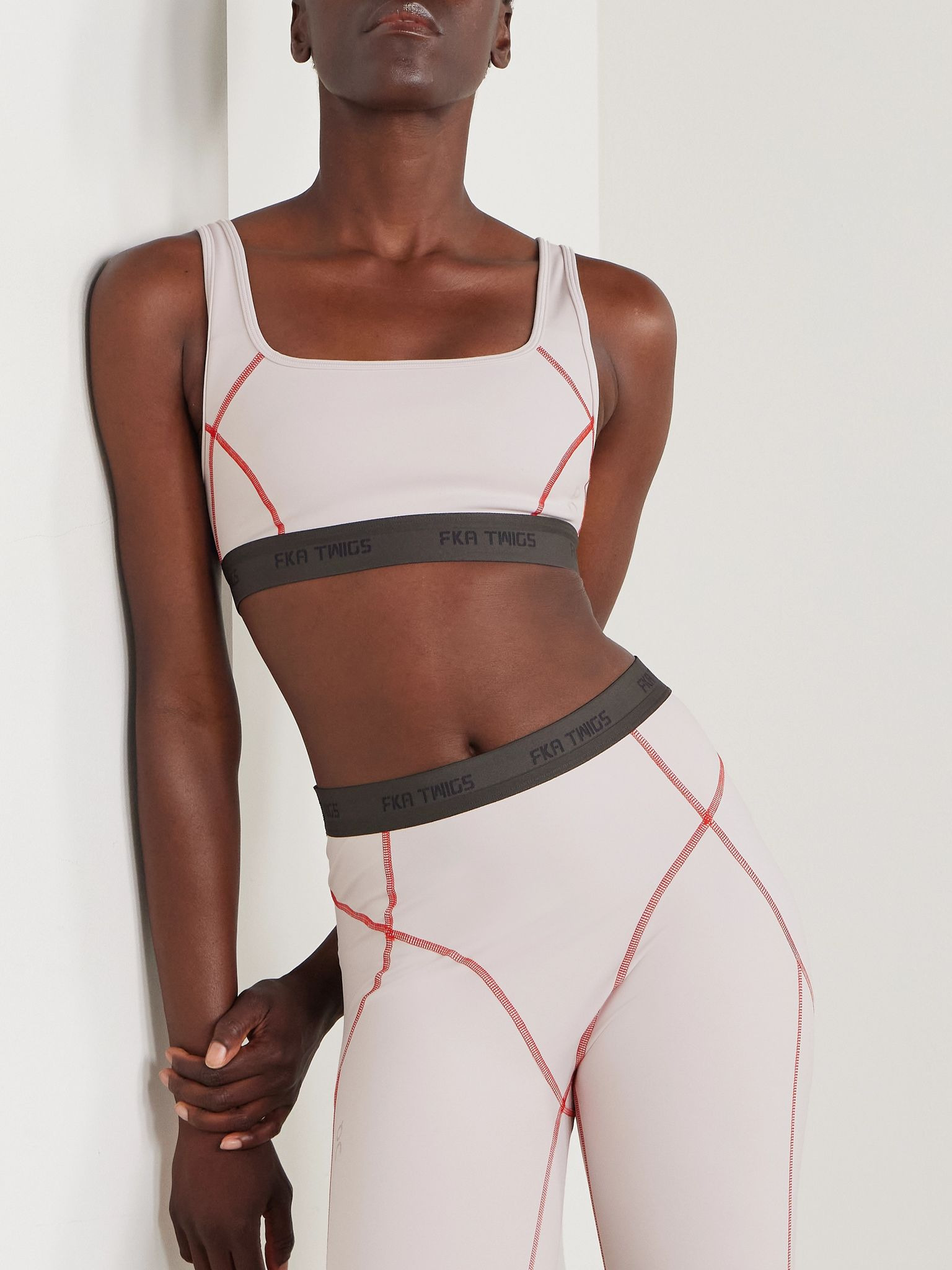 + FKA twigs Studio stretch recycled-jersey sports bra Lilac - 3