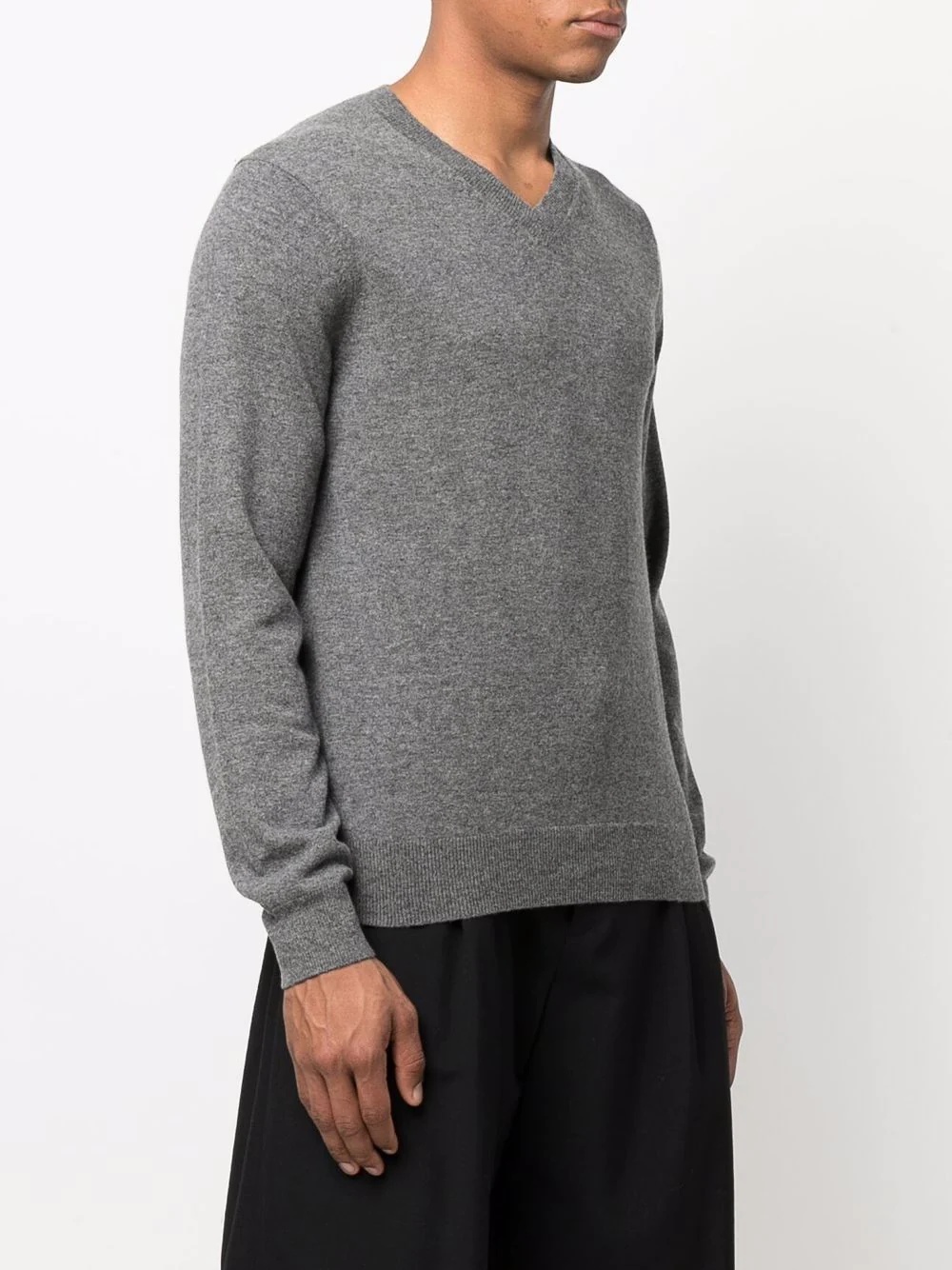 V-neck fine-knit jumper - 3