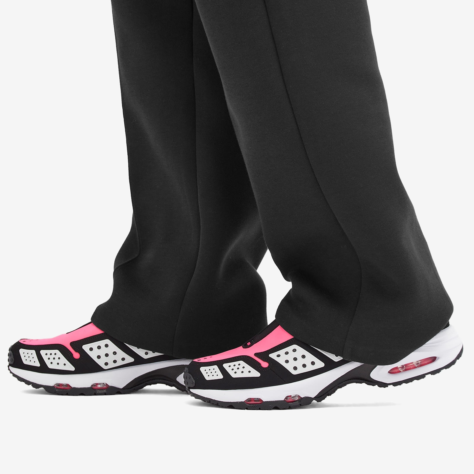 Nike Nike Air Max SNDR W Sneaker | endclothing | REVERSIBLE