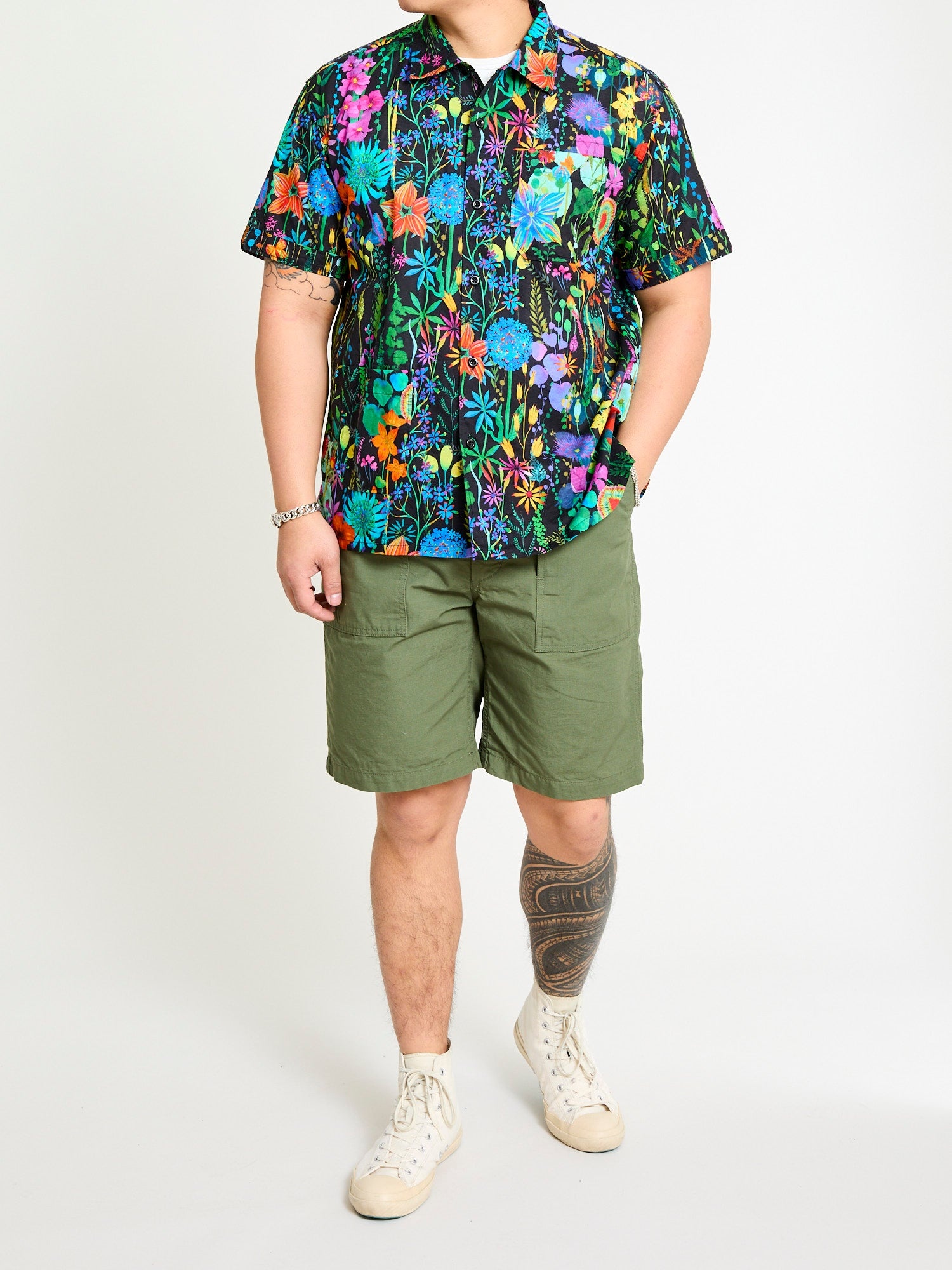 Camp Shirt in Black Floral Lawn - 13