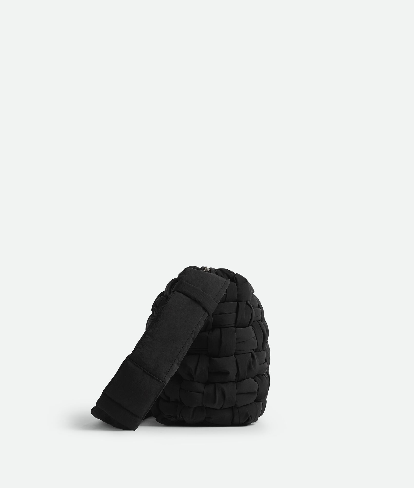 【BOTTEGA VENETA】Friday Cassette Bag Black Bottega Veneta Friday Cassette | REVERSIBLE