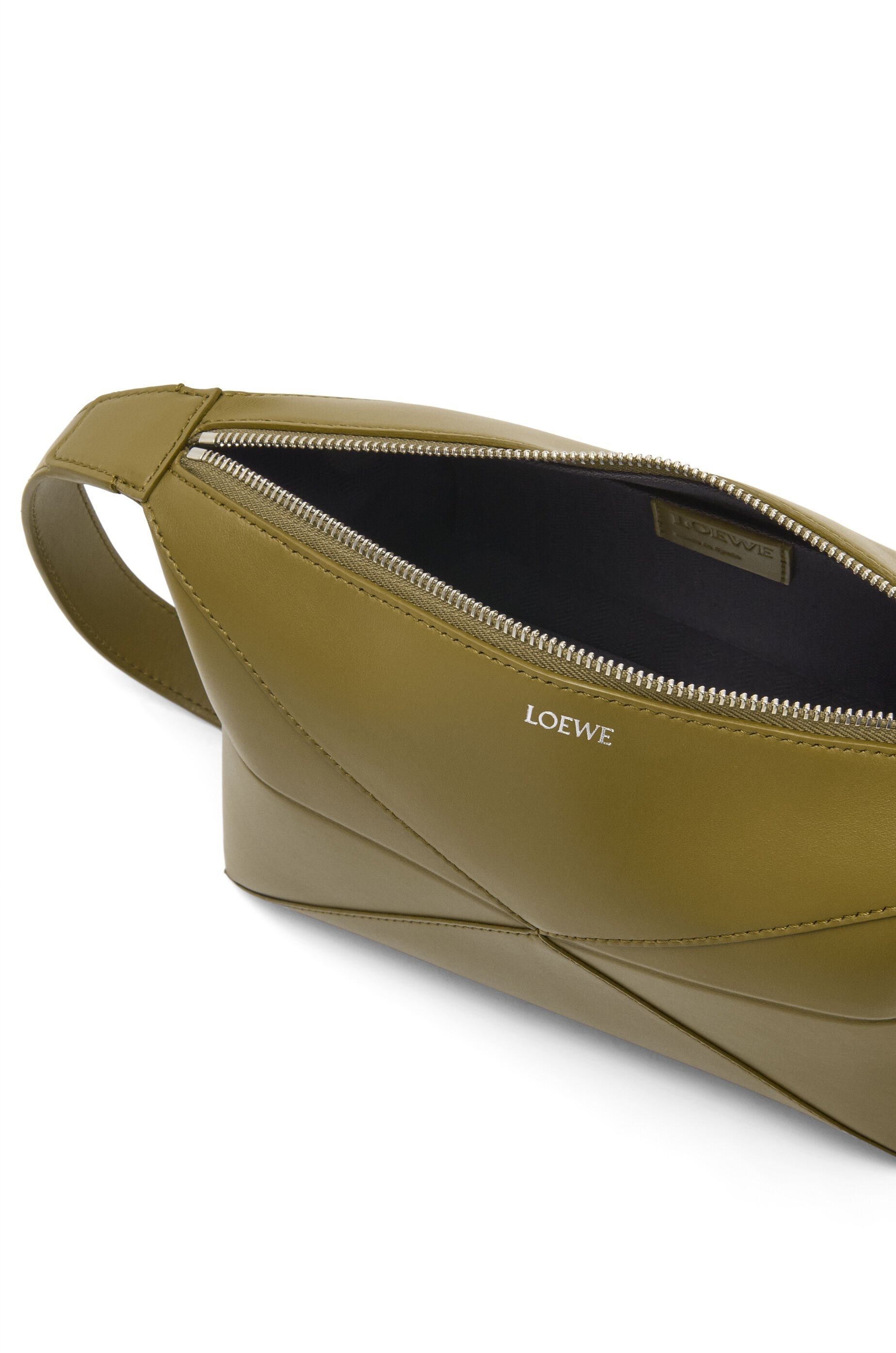 Puzzle Fold wash bag in shiny calfskin - 5