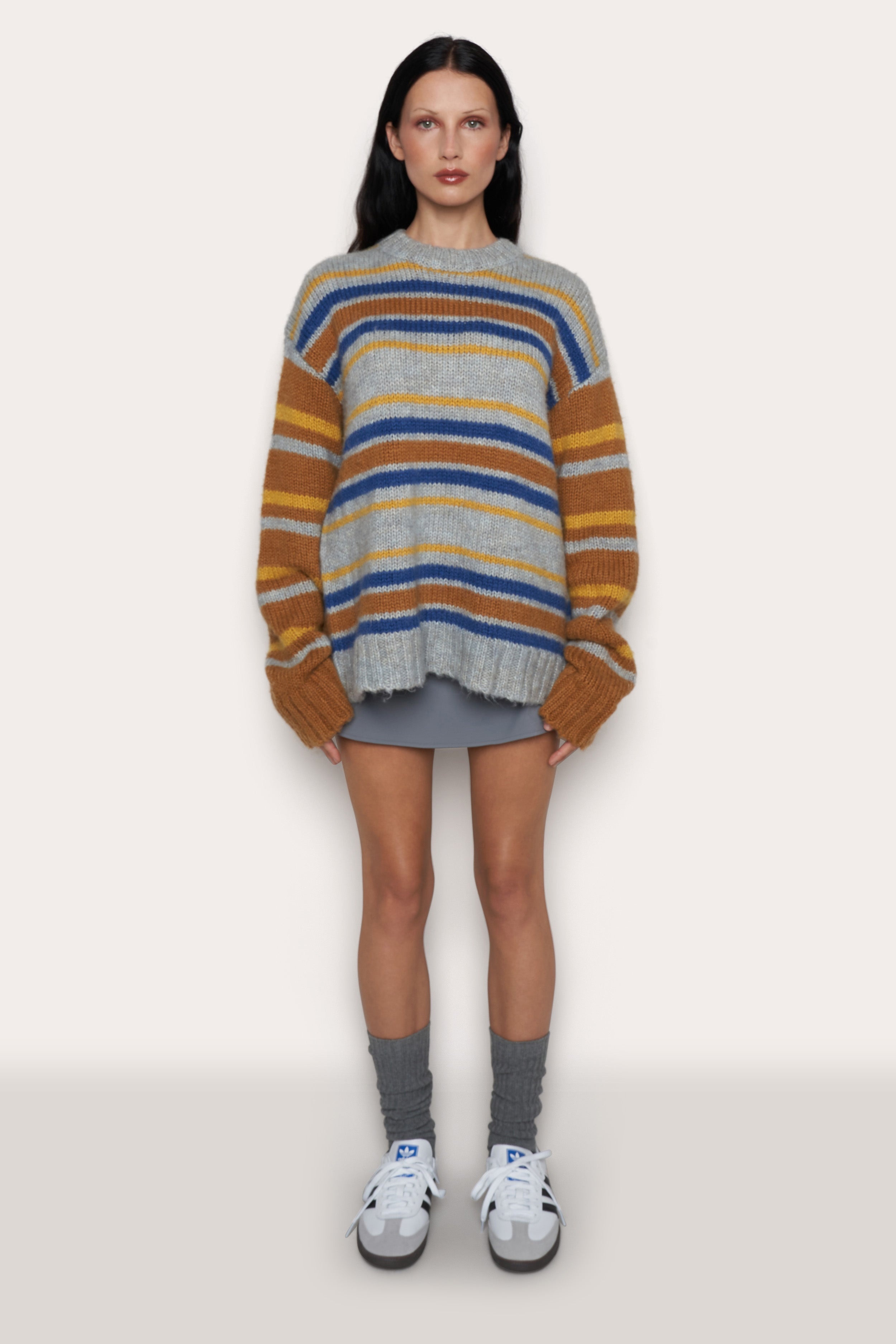 OVERSIZED CREWNECK - 5