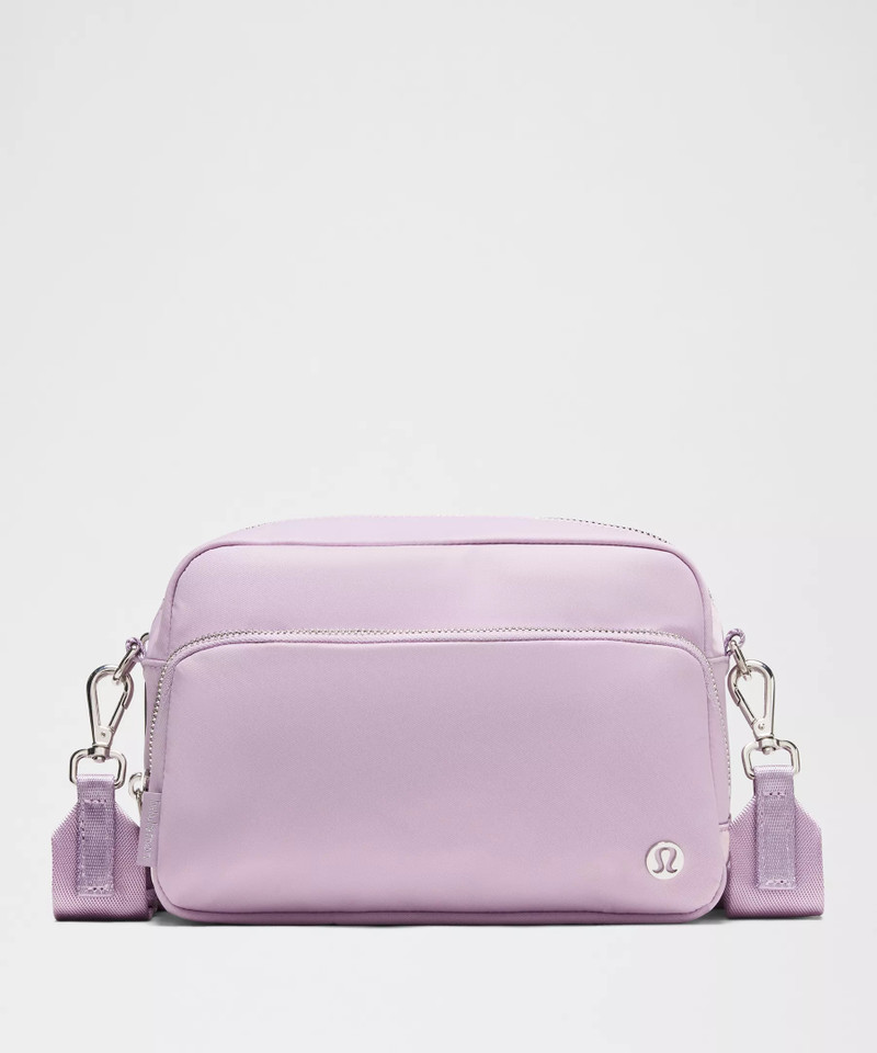 Everywhere Crossbody 3L Large *Metal Hardware 1