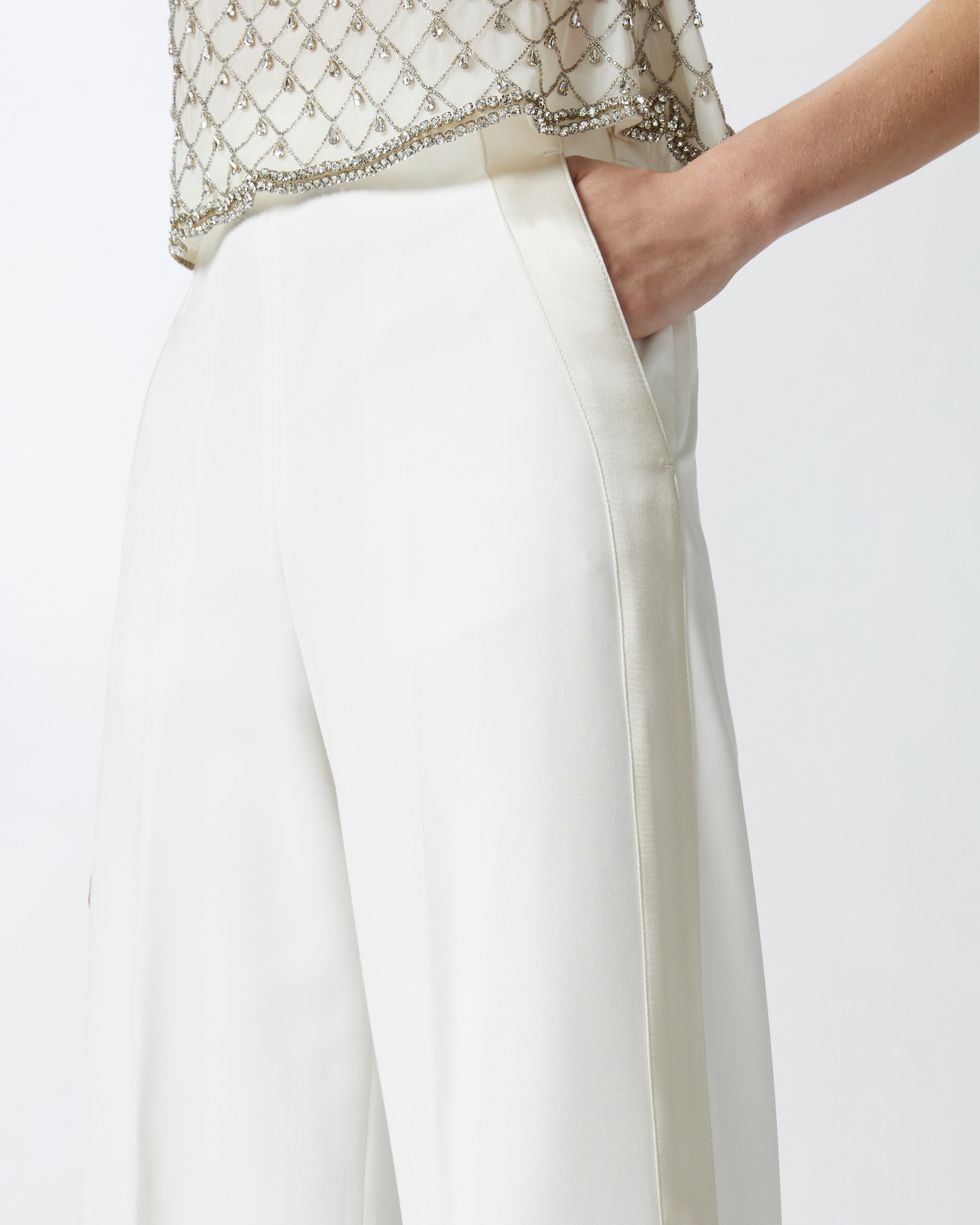 ELEGANT TROUSERS WITH SHINY SIDE BAND - 5