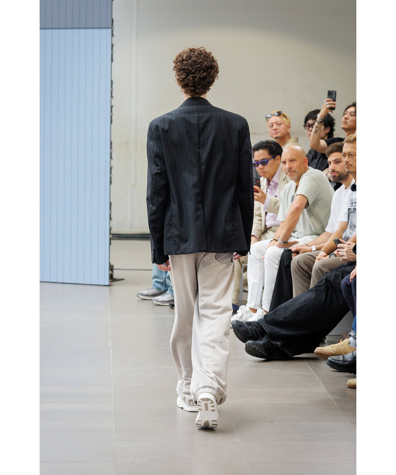 Front Layered Wool Jacket 23