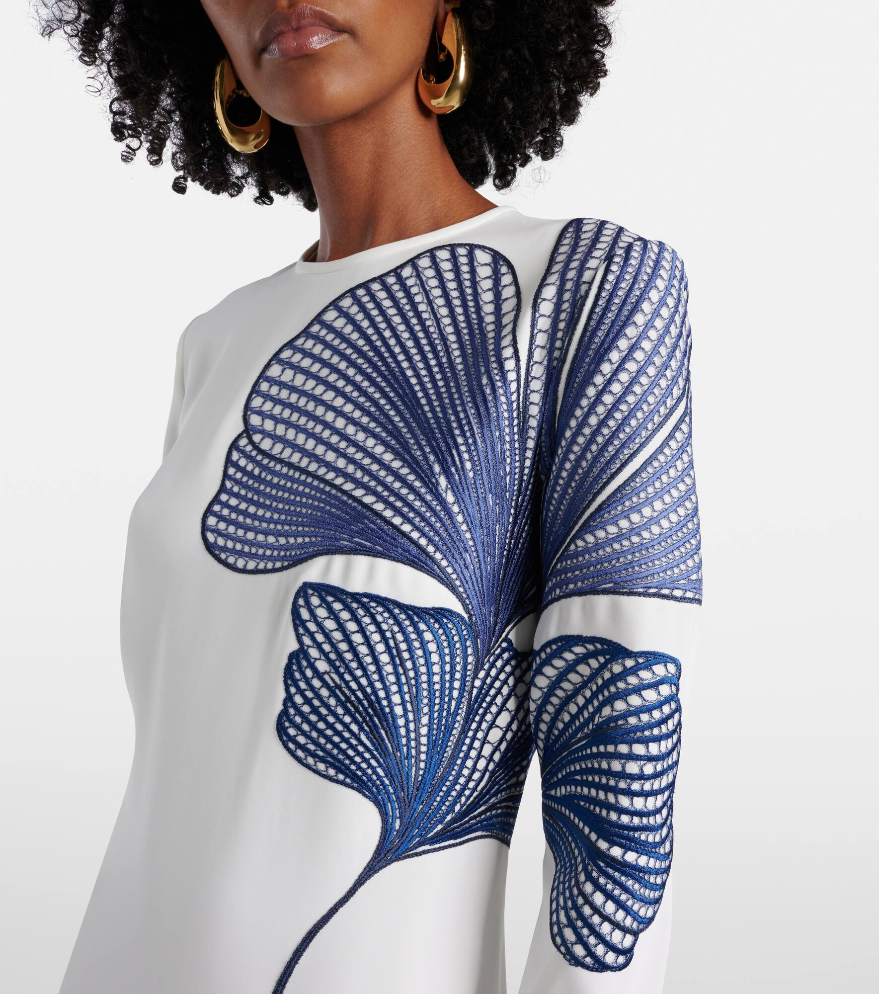 Austie embroidered crêpe gown - 4