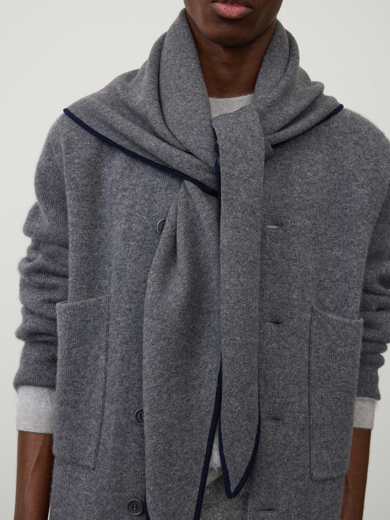 The Bandana Contrast Large Scarf 3