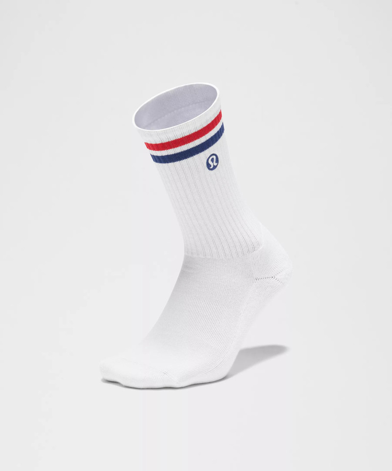 Unisex Daily Essential Crew Socks *Stripe 3
