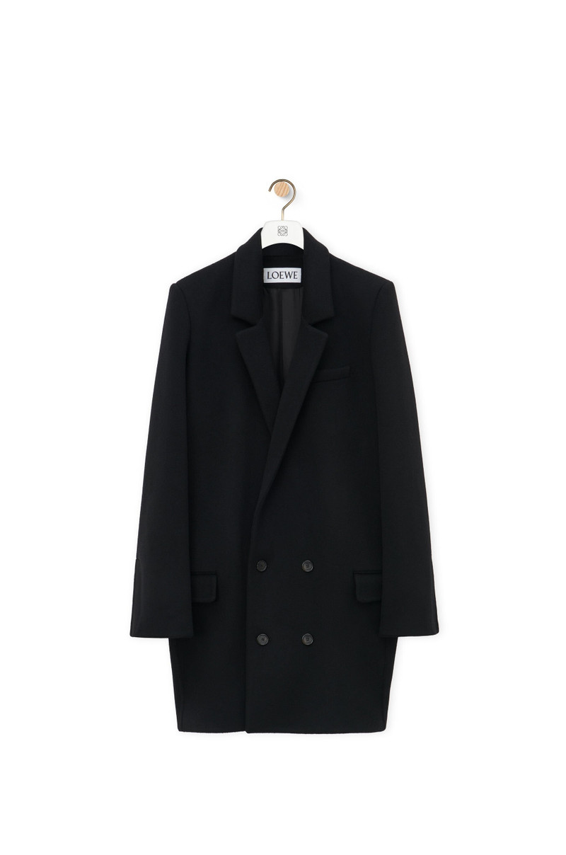Tailored coat in wool 1