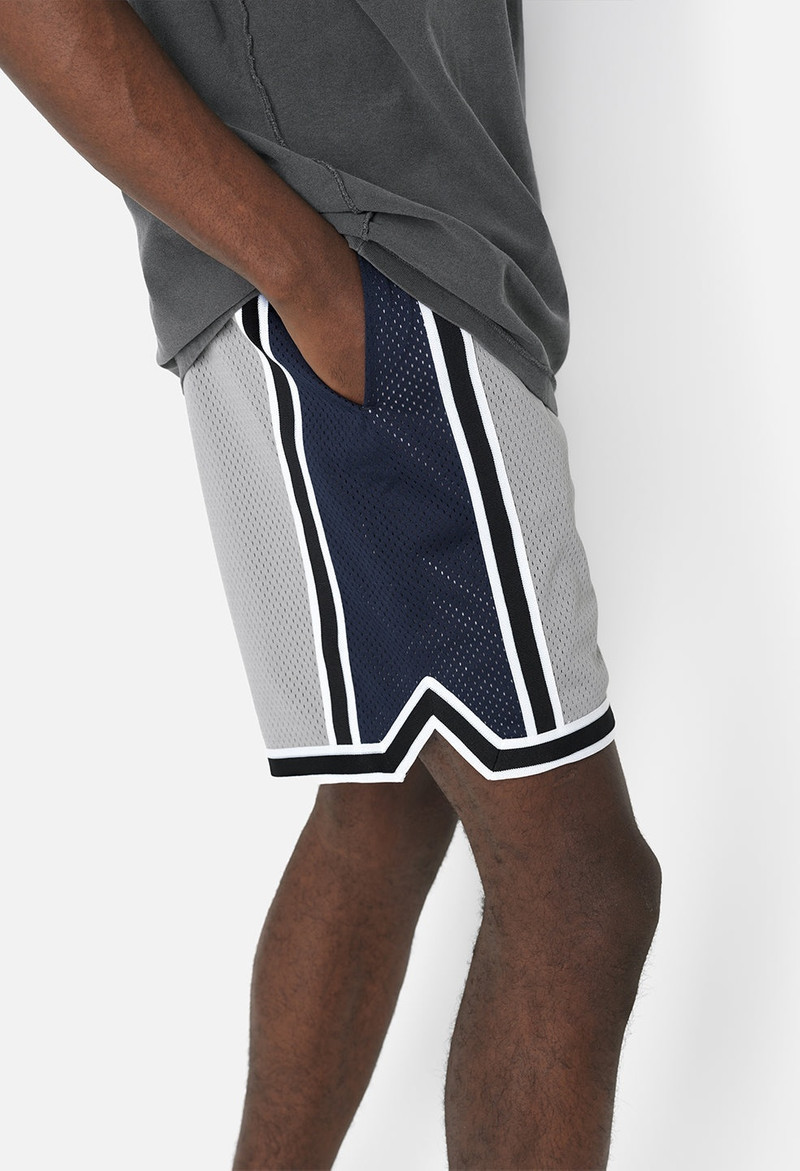 VINTAGE VARSITY SHORTS 7