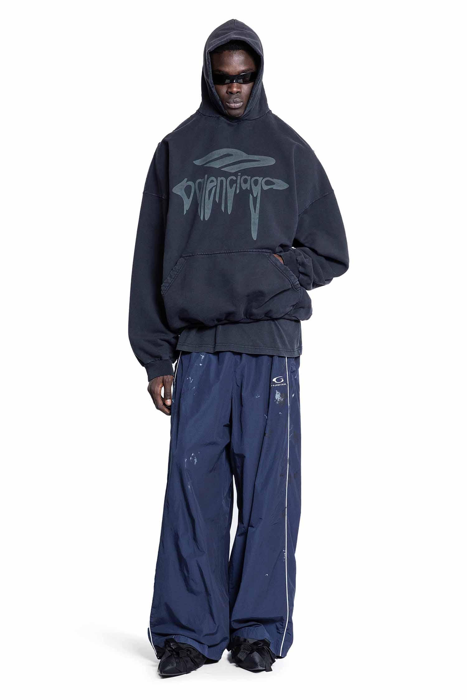 Liquified-Large-Fit-Hoodie - 4