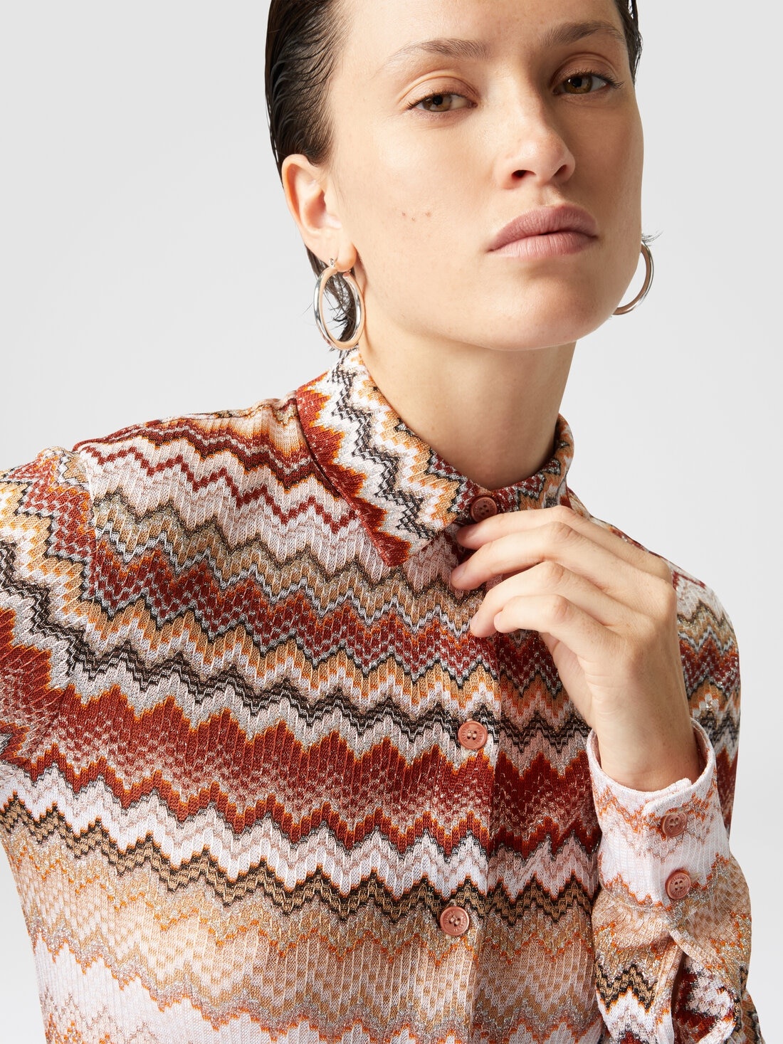 Shirt with serrated lamé zig zag pattern - 5