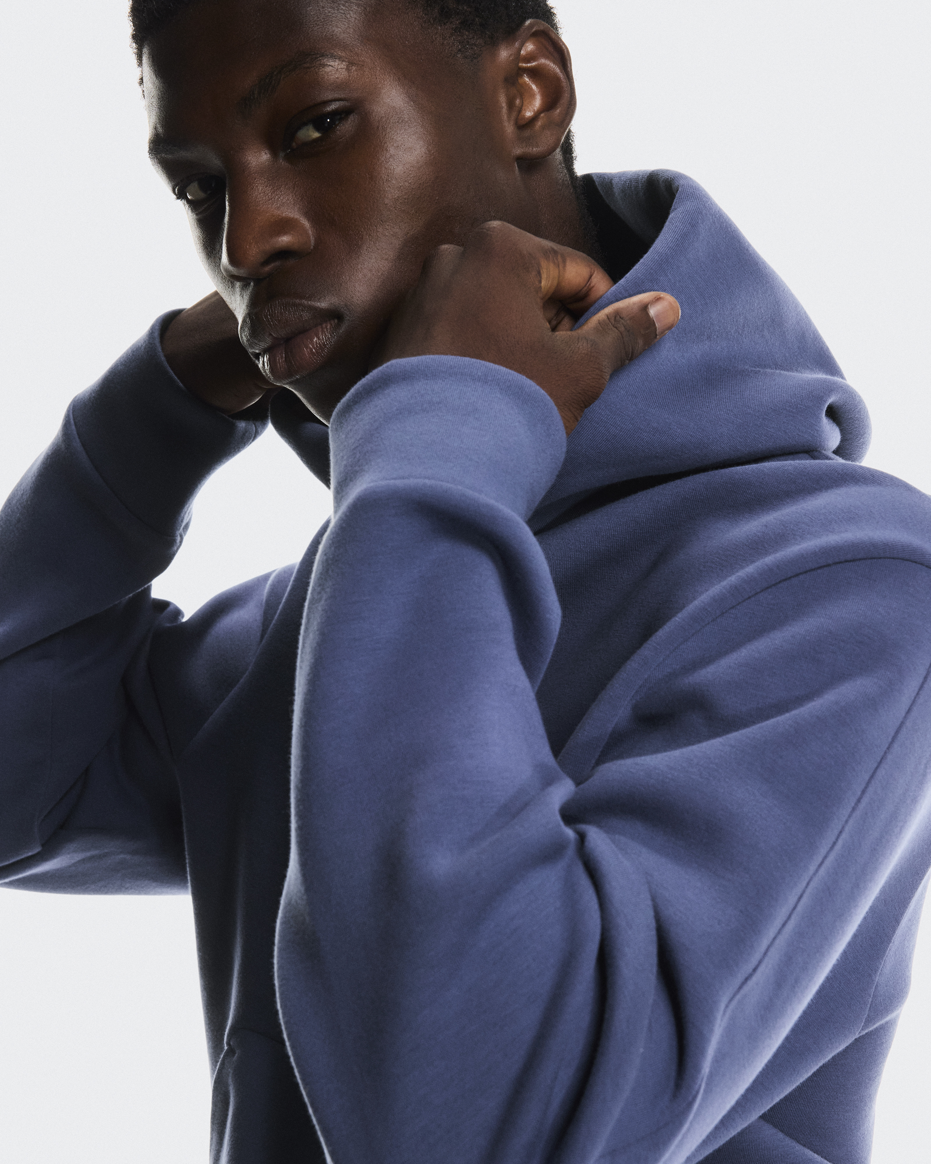 Focus Tech Hoodie - 7