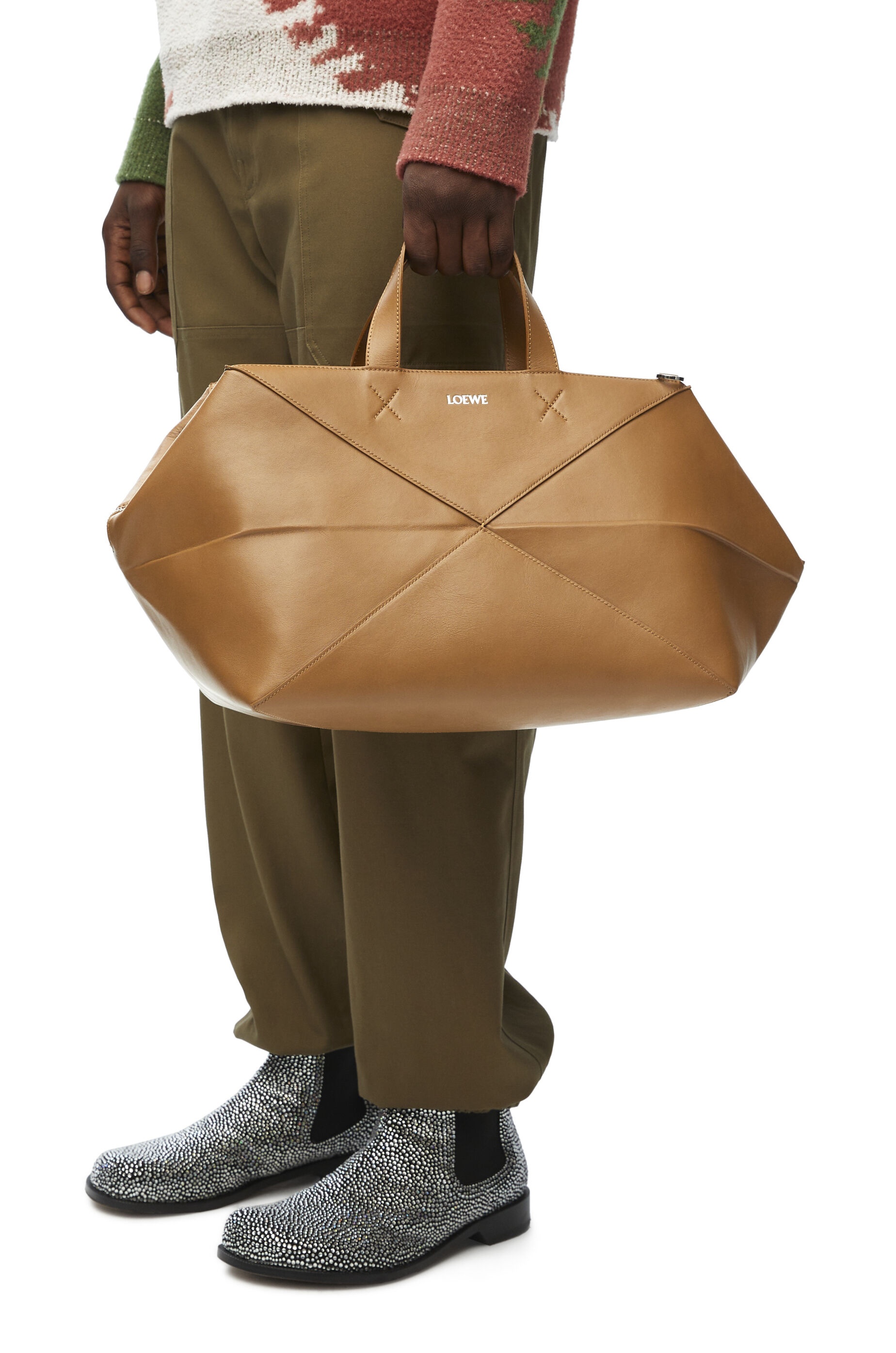 Puzzle Fold Duffle in shiny calfskin - 2