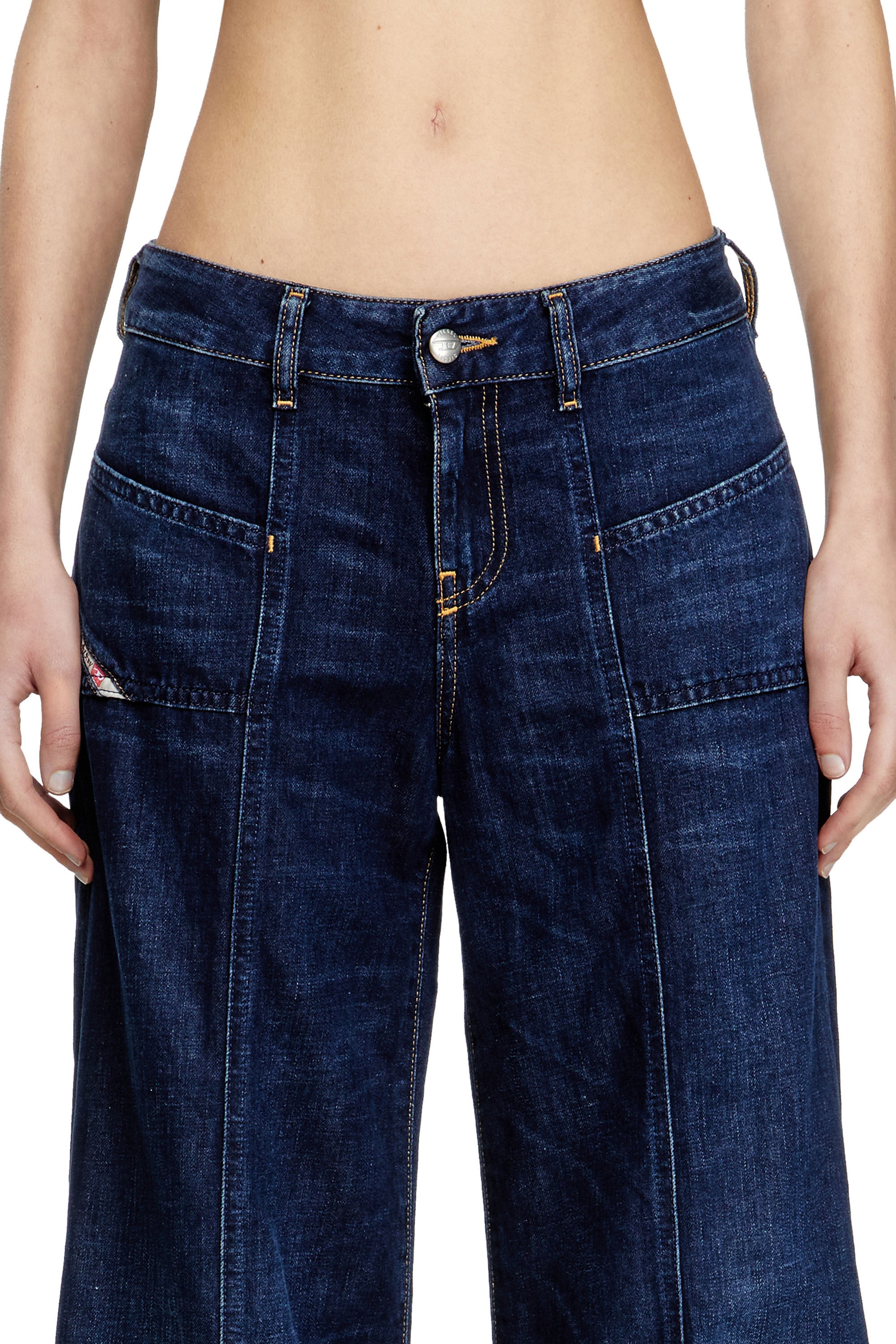 FLARE JEANS D-AKII 068RA - 5