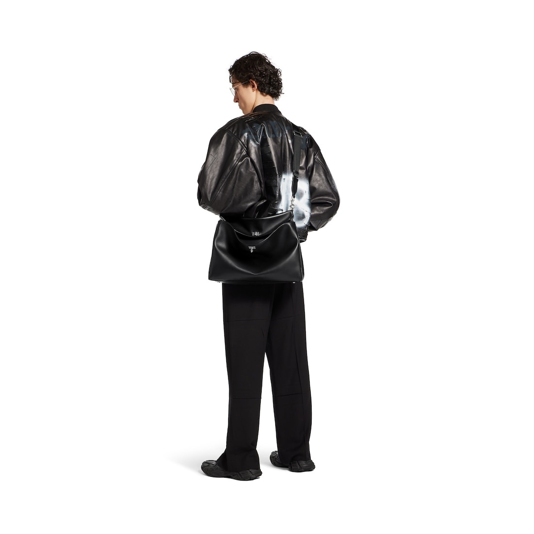Men's Rodeo Messenger Bag in Black - 7