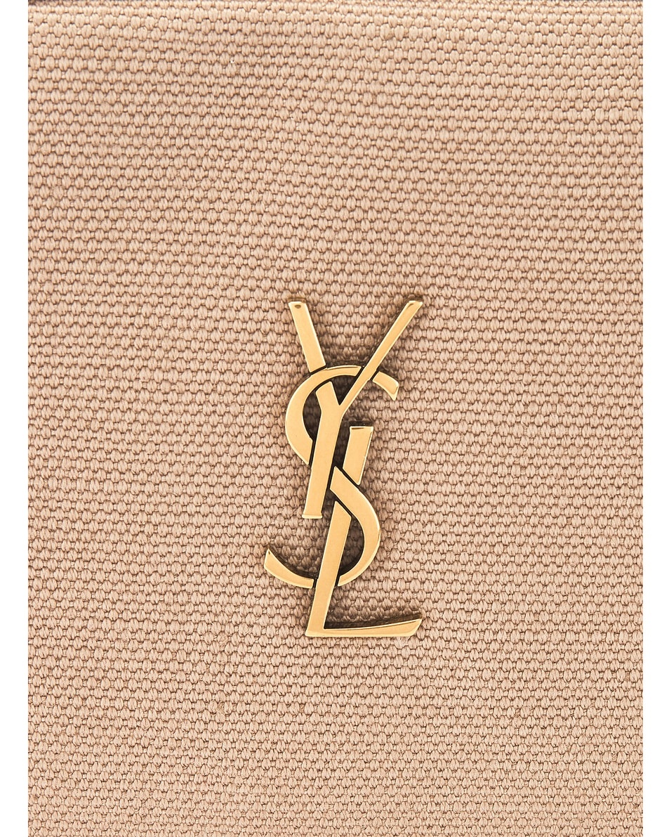 Zipped Pouch Bag With Chain - 6