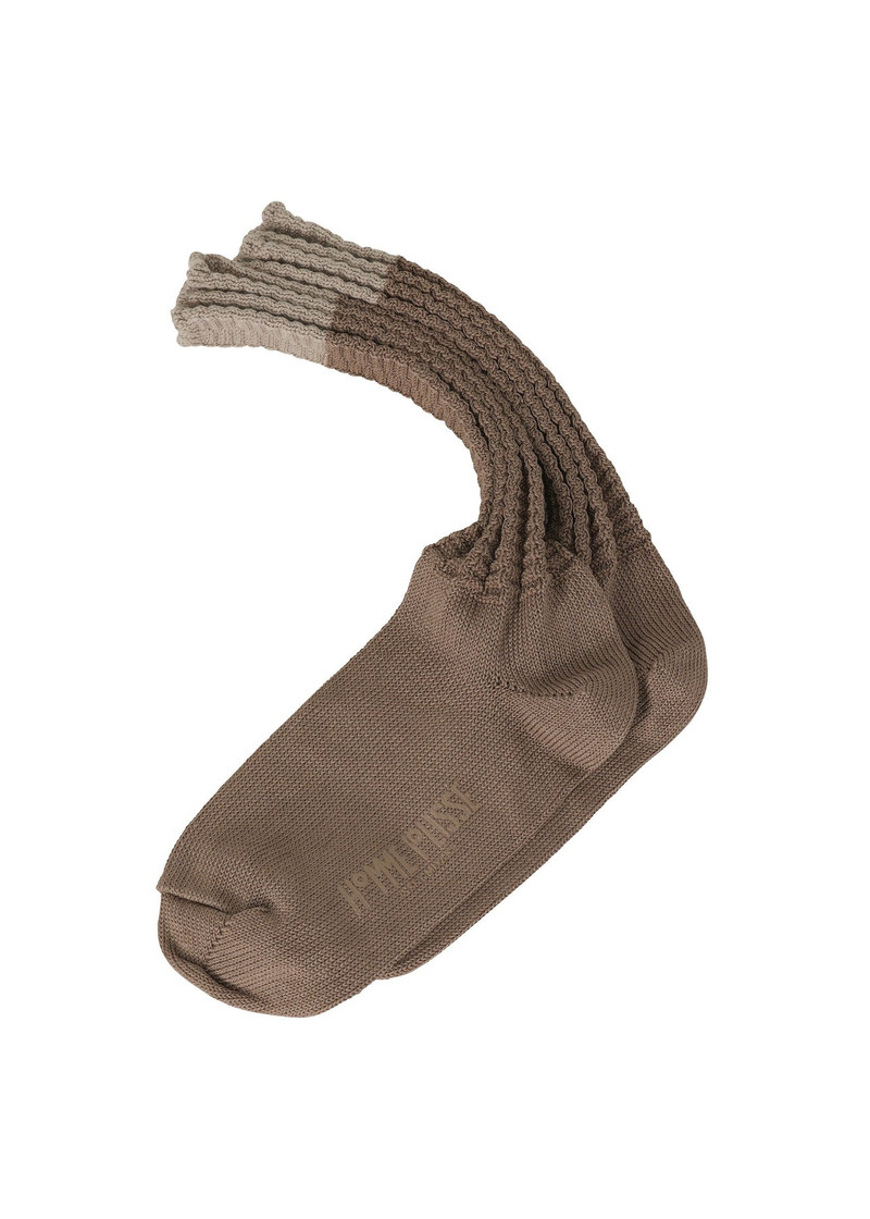 ISSEY MIYAKE CHURROS SOCKS outlook