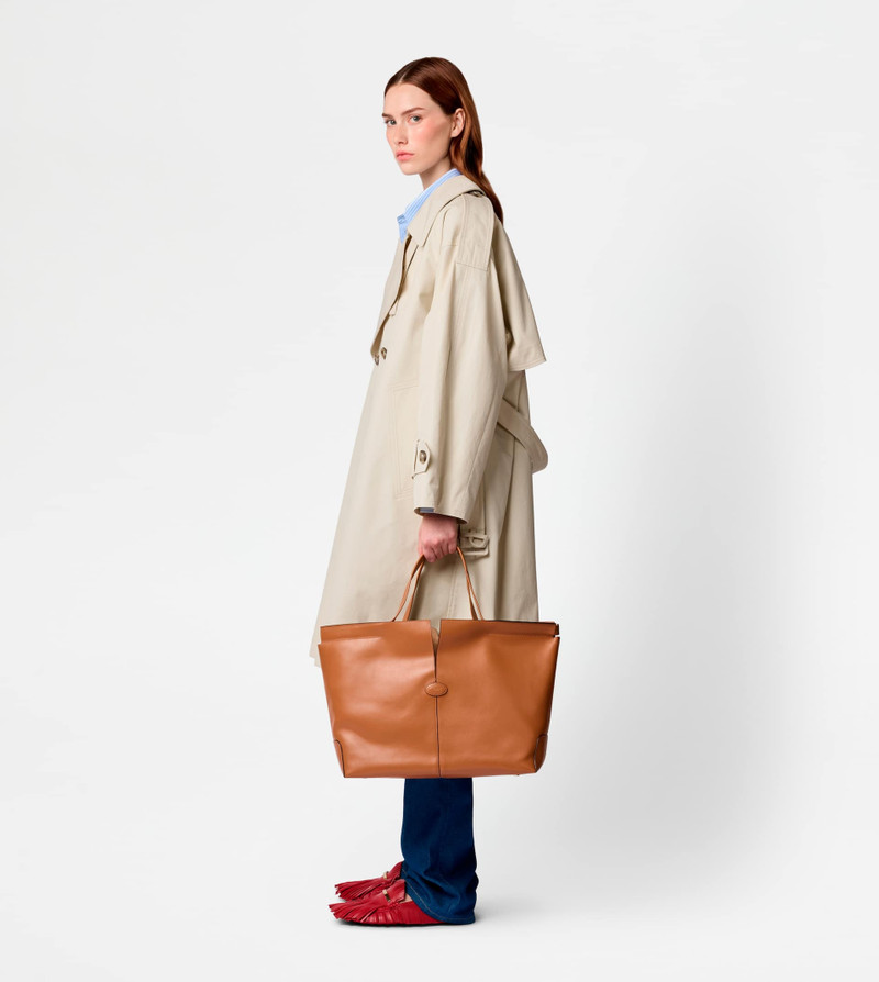 TOD'S DI FOLIO IN LEATHER MEDIUM - 블로윈 3