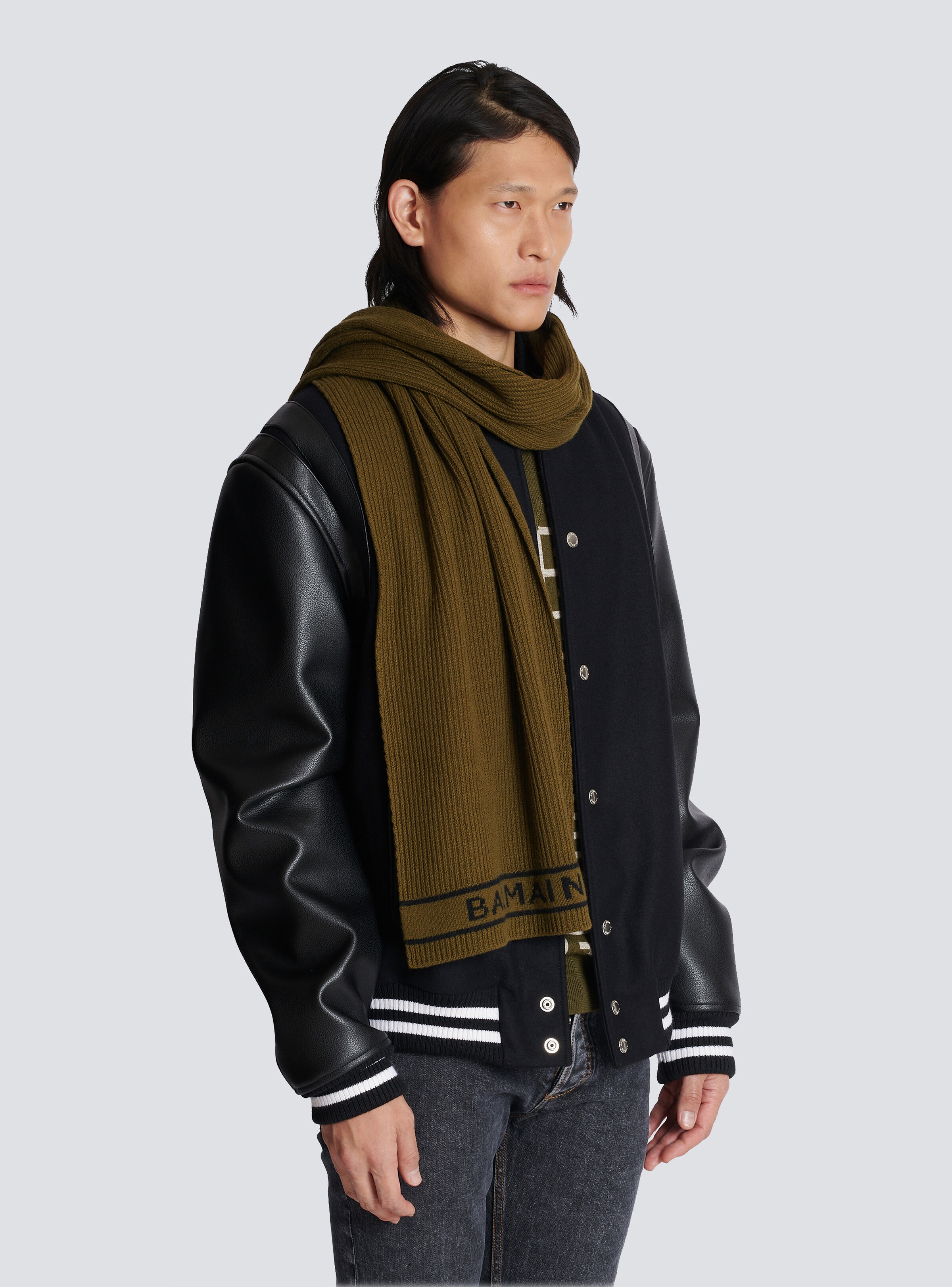 Wool scarf with Balmain logo - 5